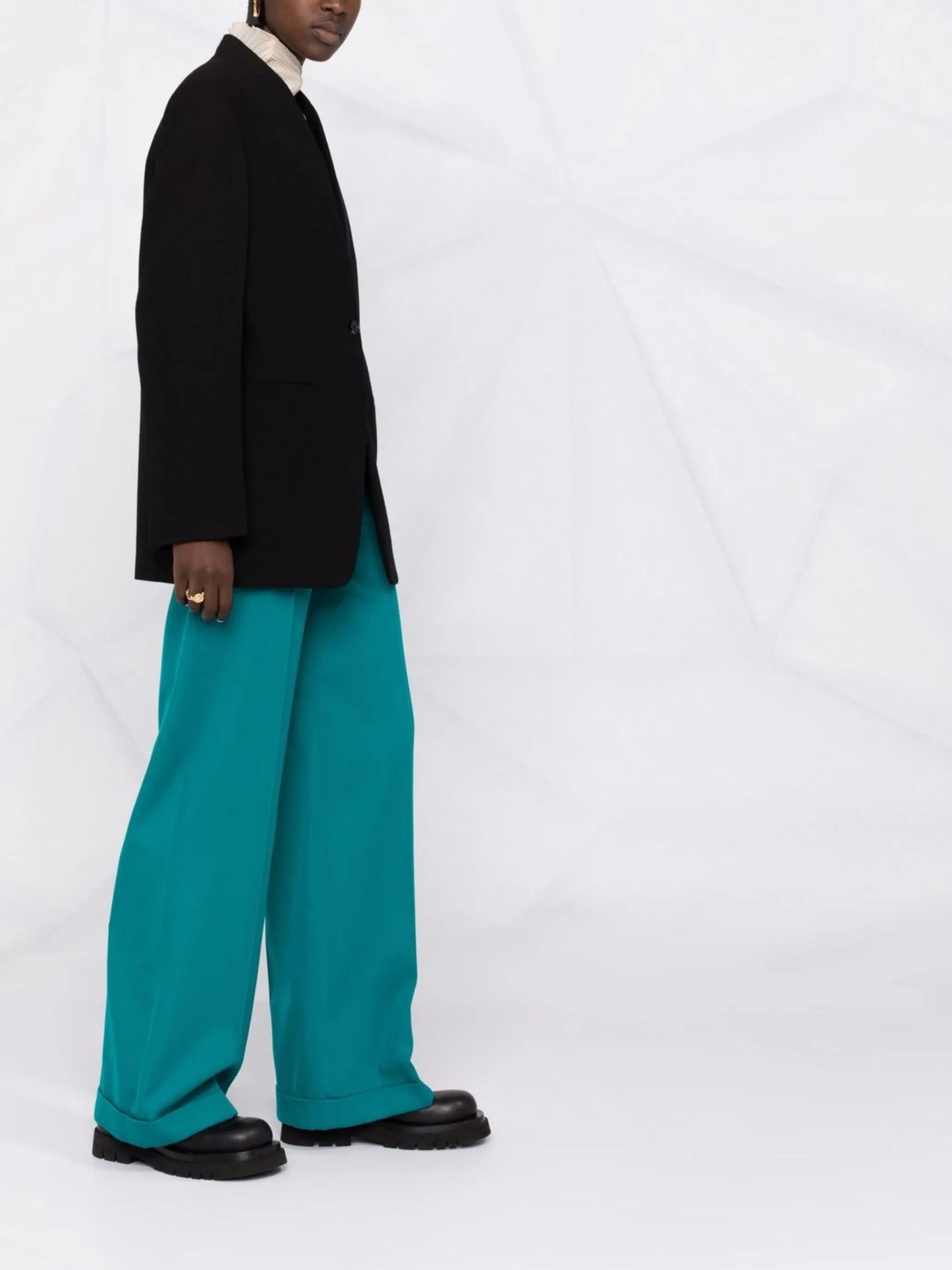 collarless single breasted blazer