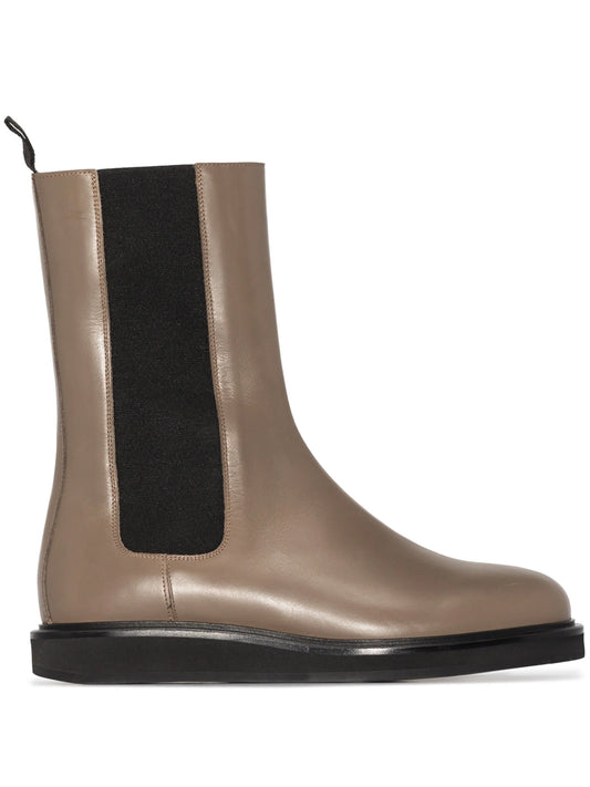 Model 18 leather Chelsea boots