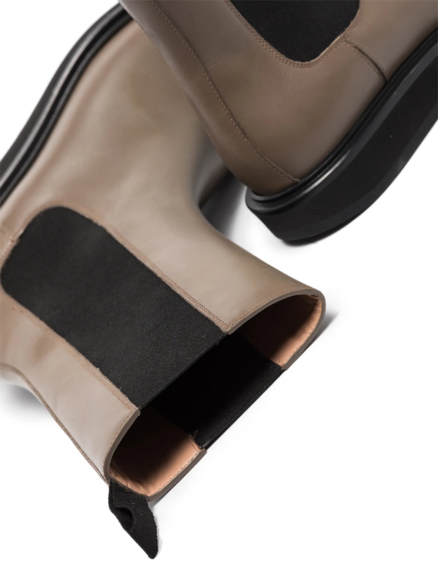 Model 18 leather Chelsea boots