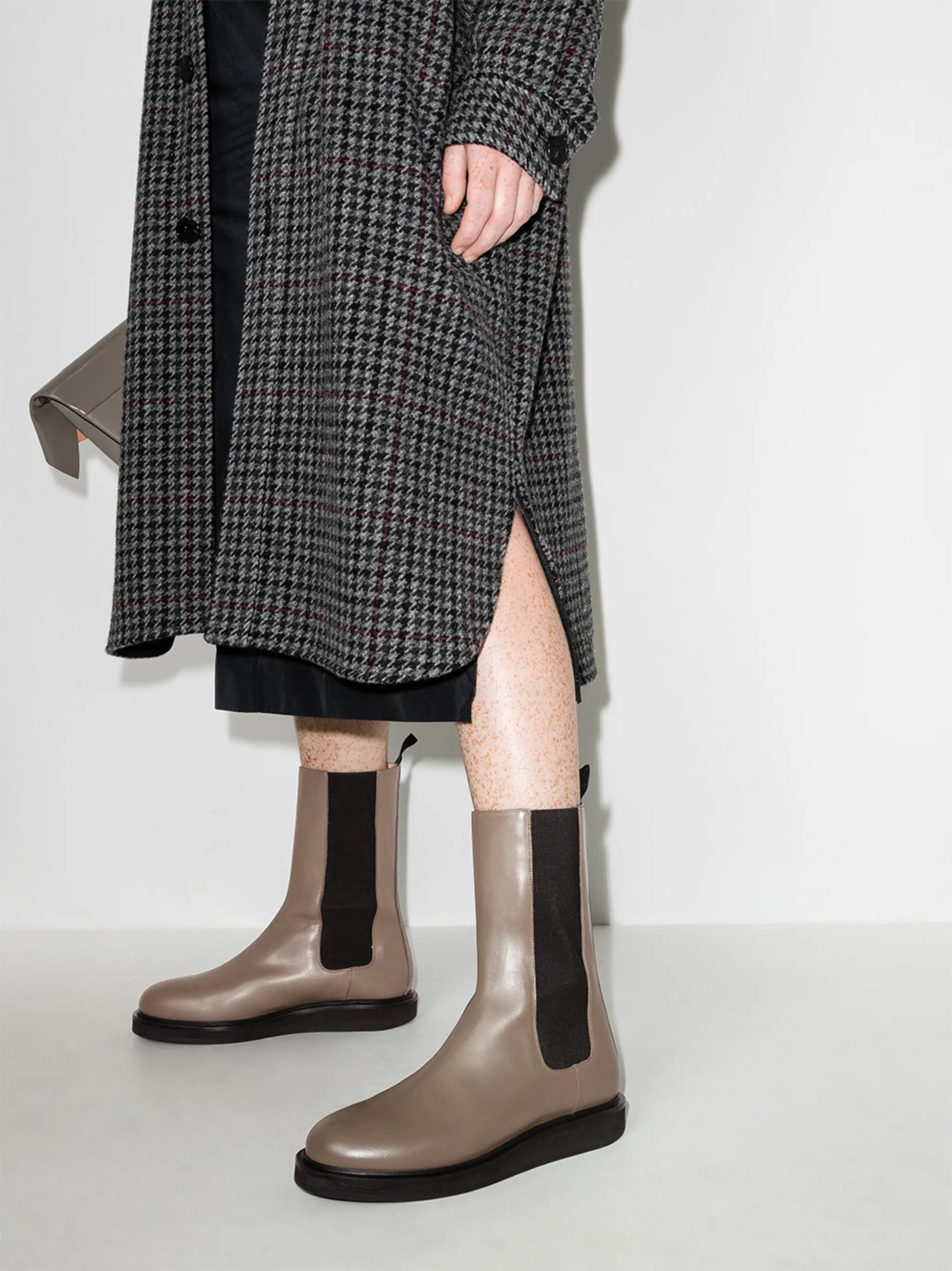 Model 18 leather Chelsea boots