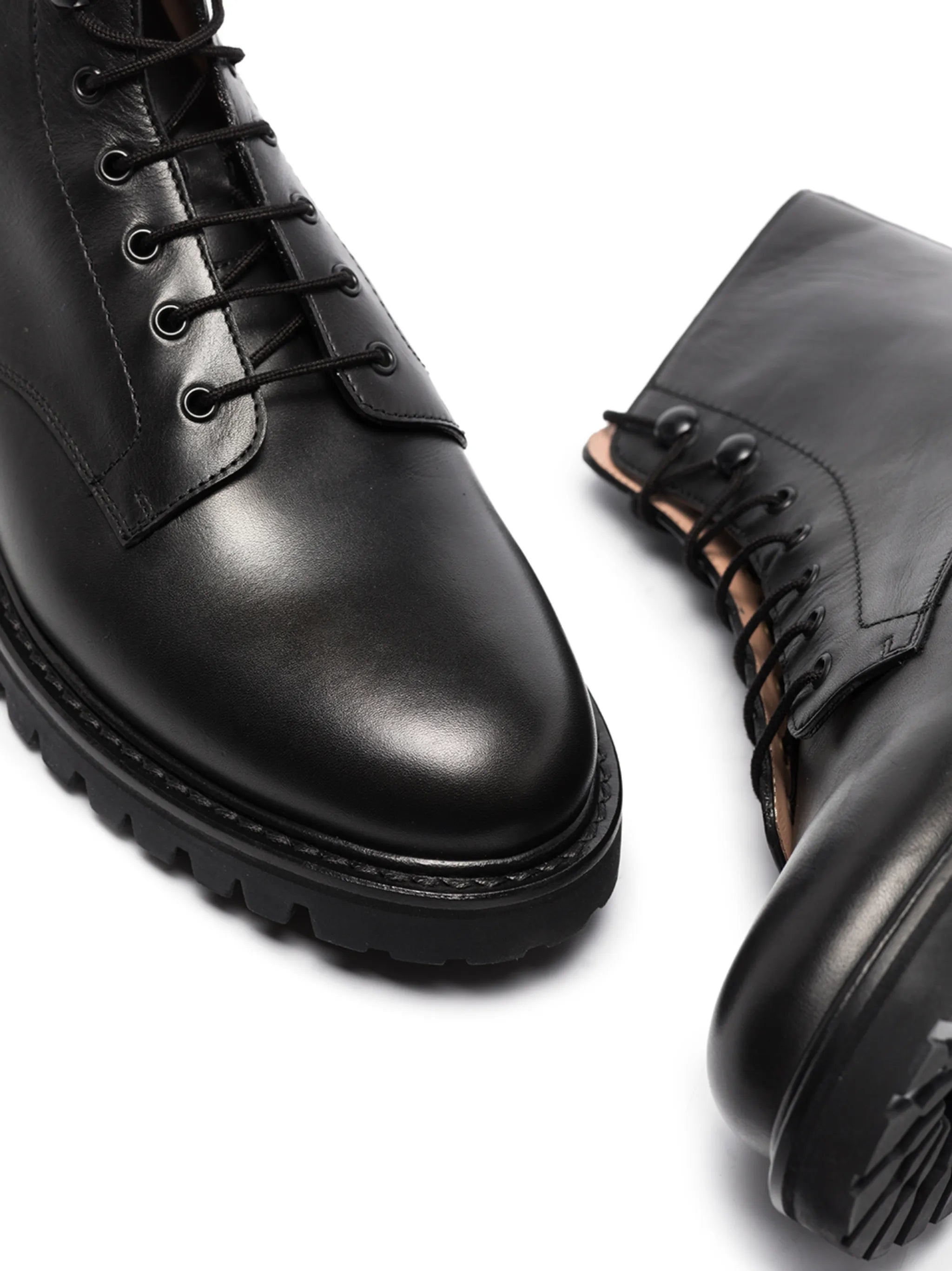 Model 21 leather ankle boots
