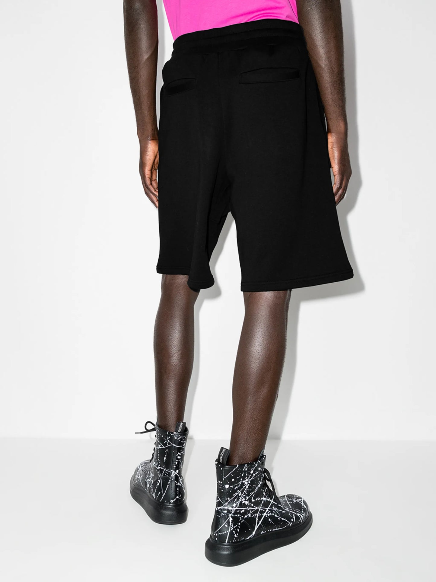 Double Question Mark-print shorts