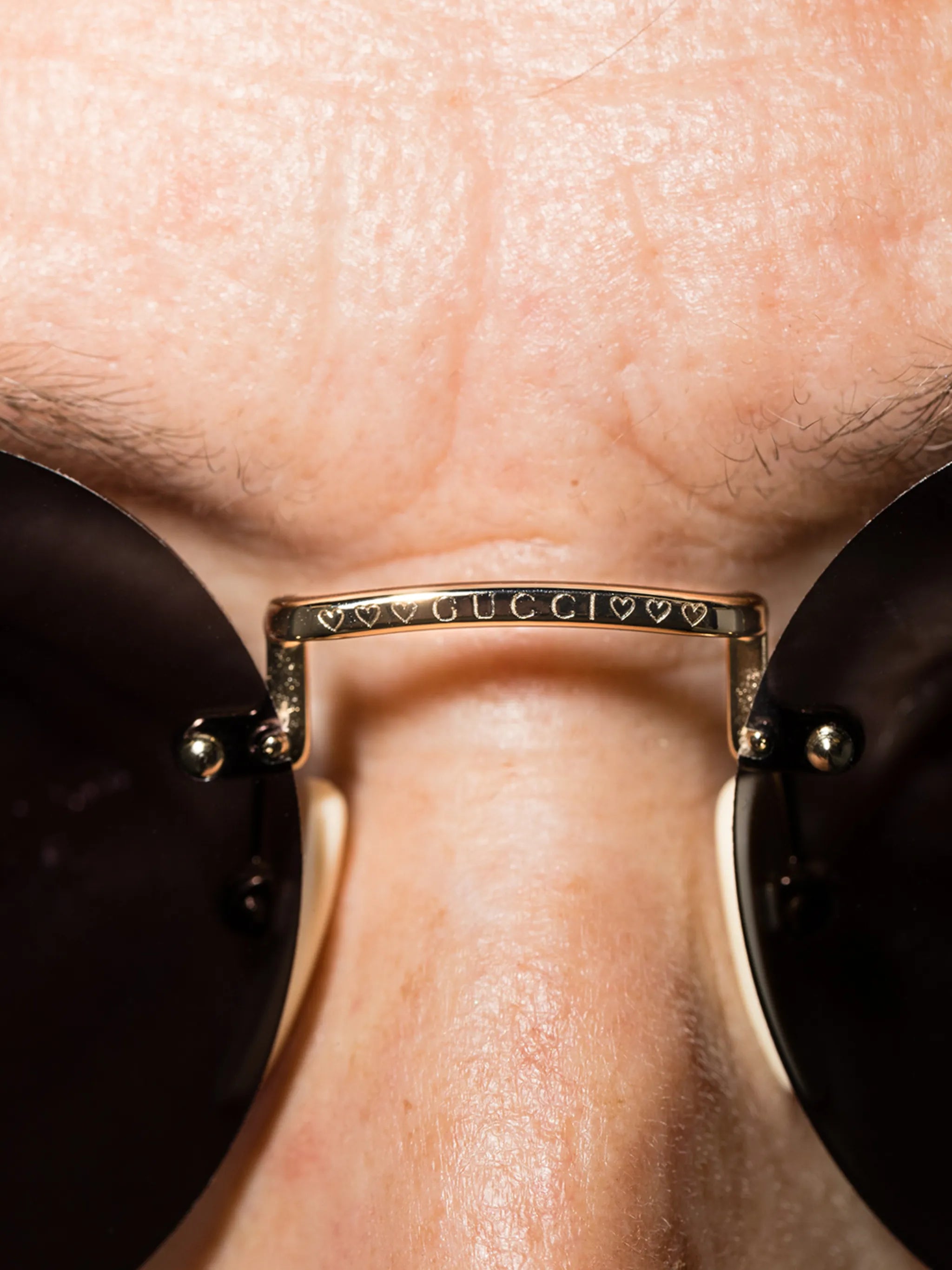 cat-eye frame sunglasses