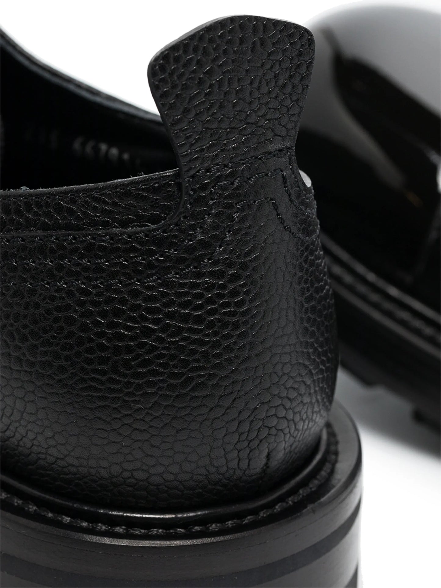 toe-cap lace-up shoes