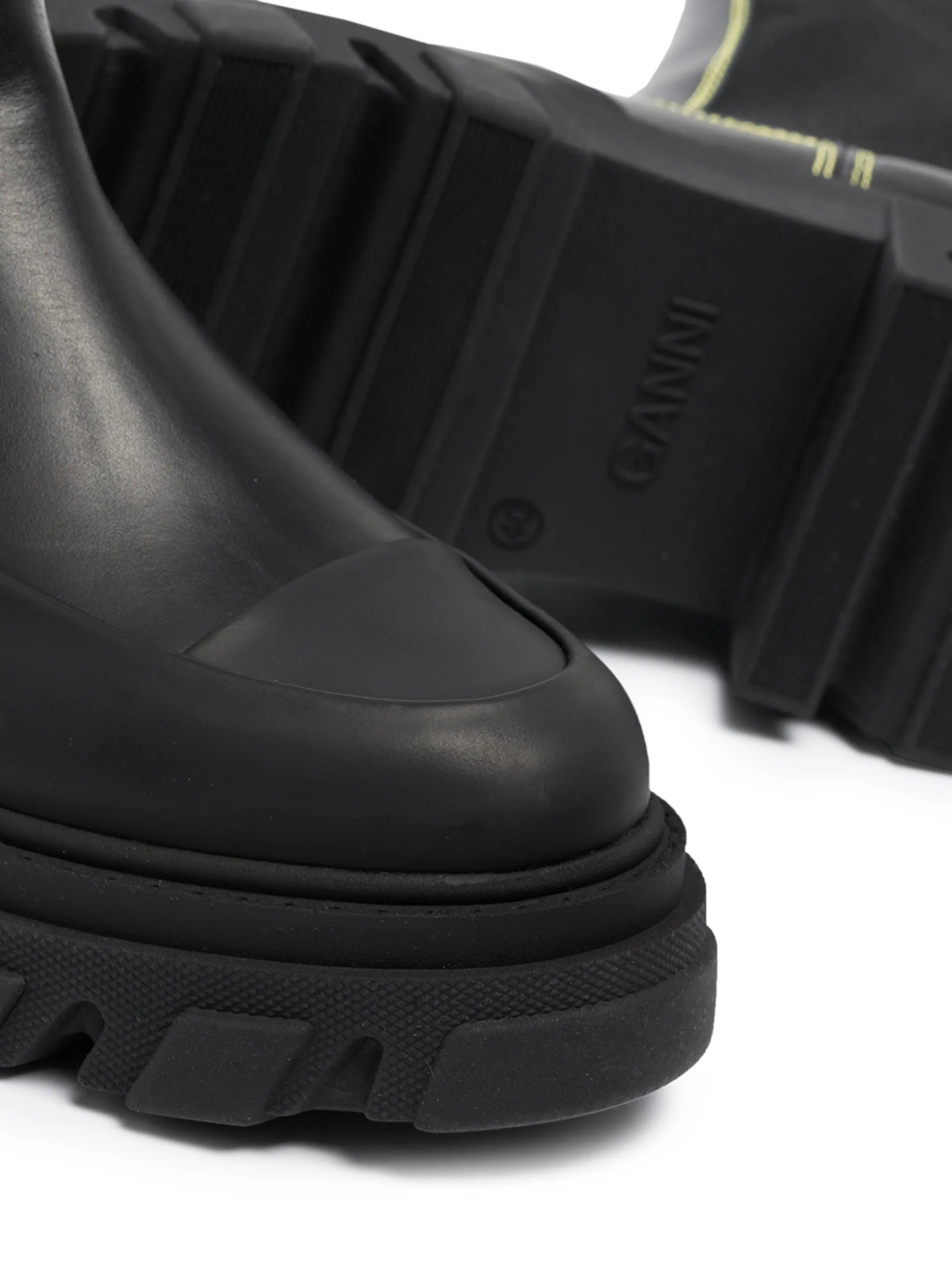 mid-calf flat boots
