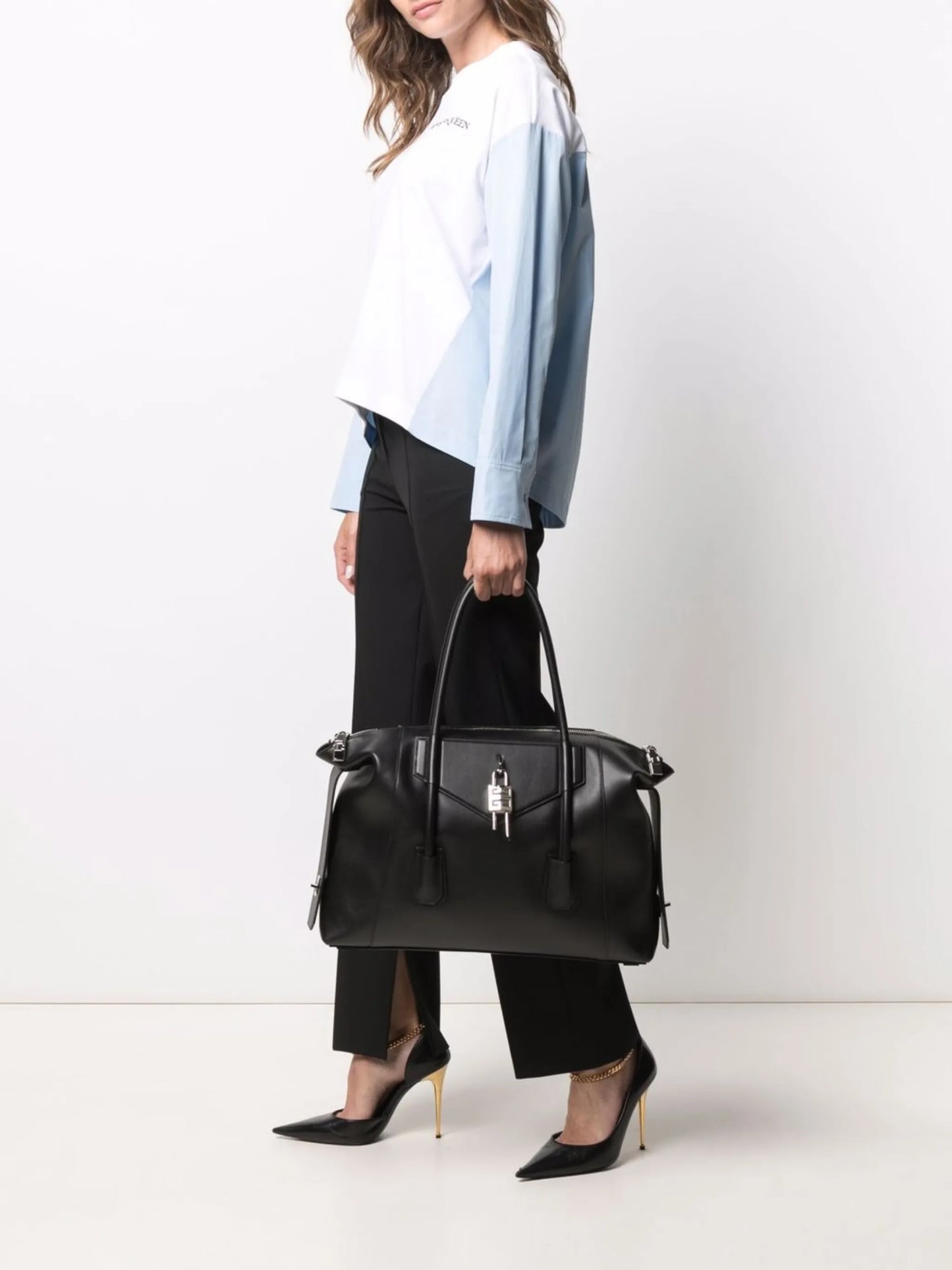 Antigona padlock leather tote bag