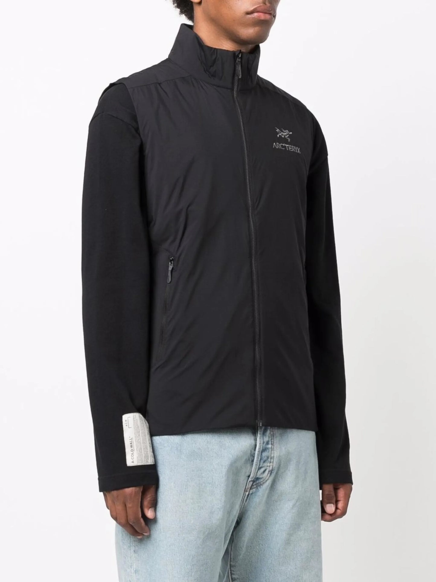 logo-detail zip-up gilet