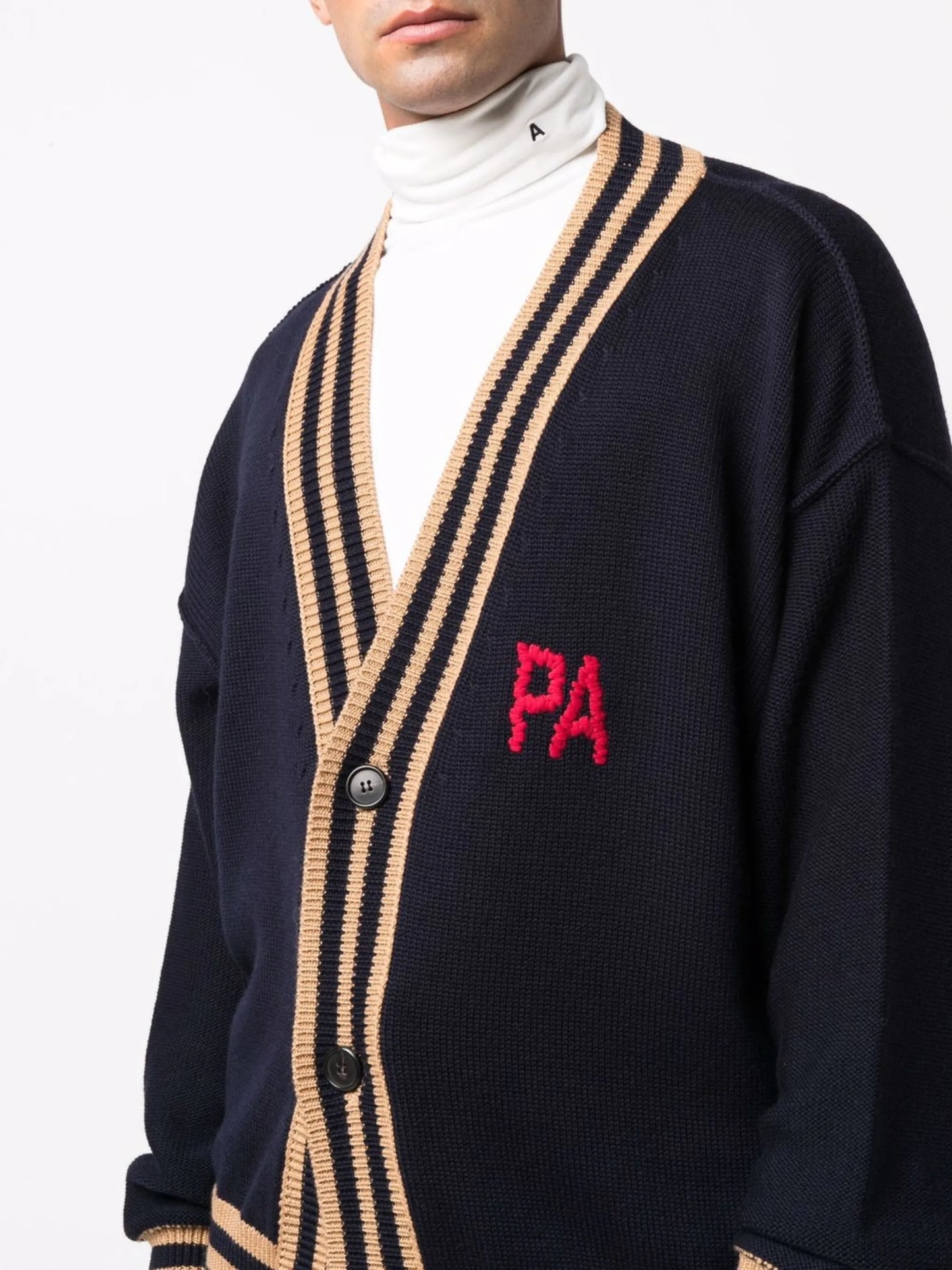 bear-motif cardigan