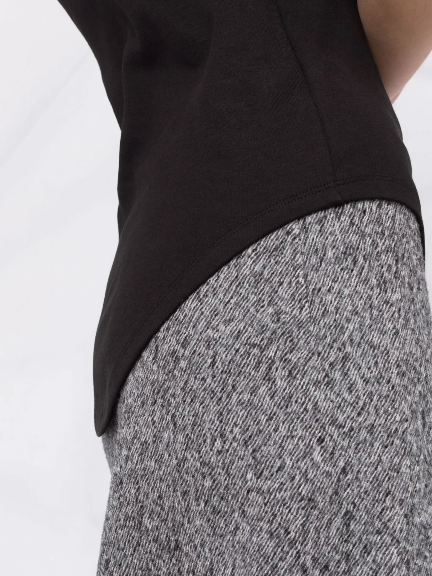 clip-detail cami top