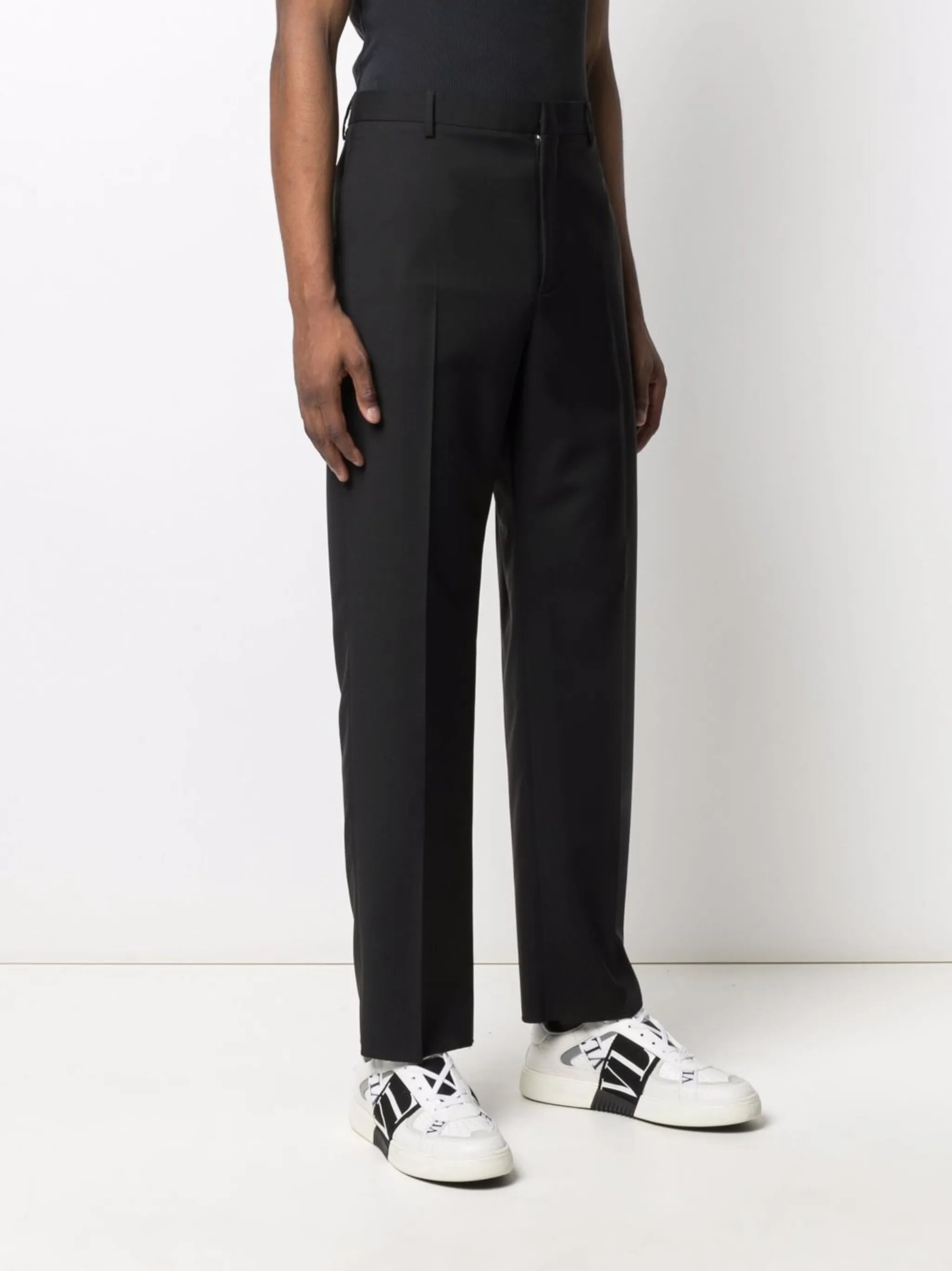 straight-leg tailored trousers