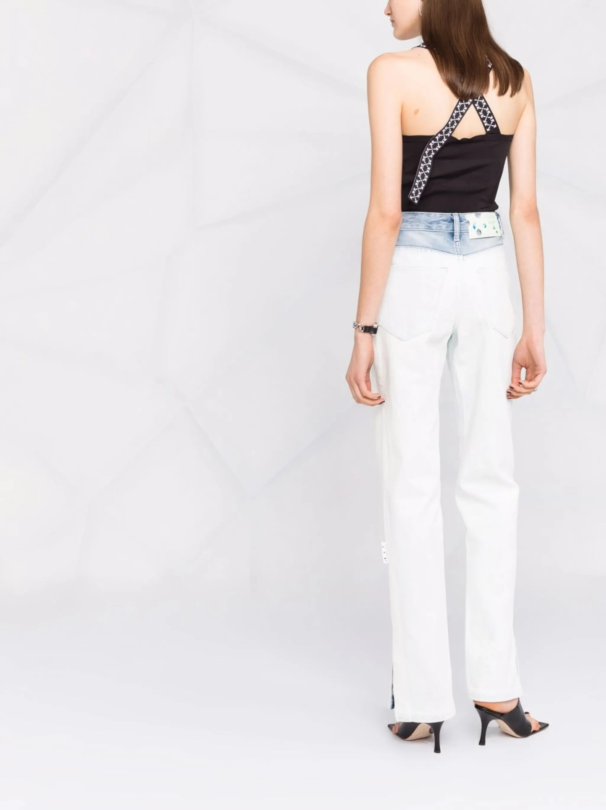 Arrows motif top