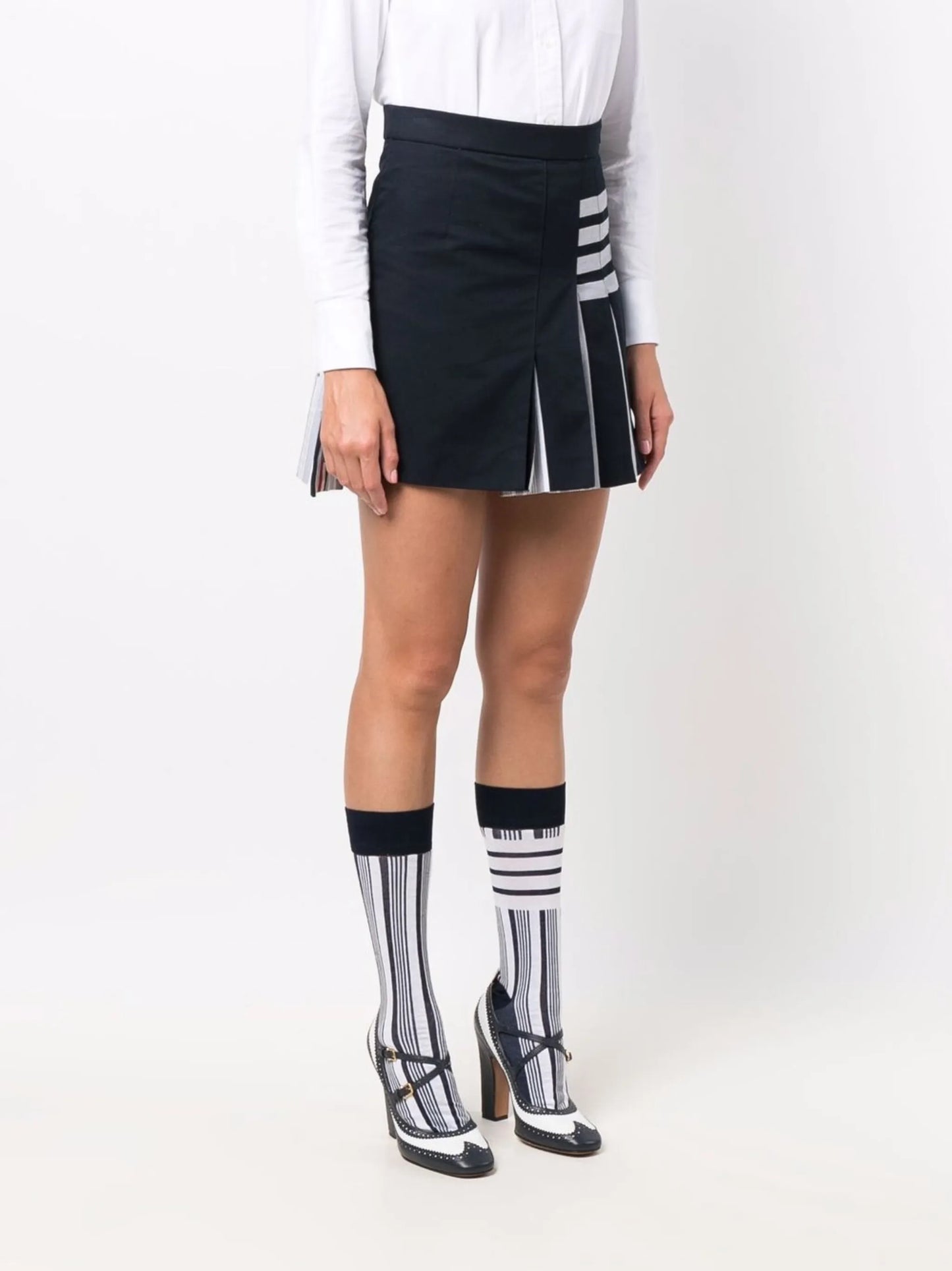 4-Bar pleated skirt
