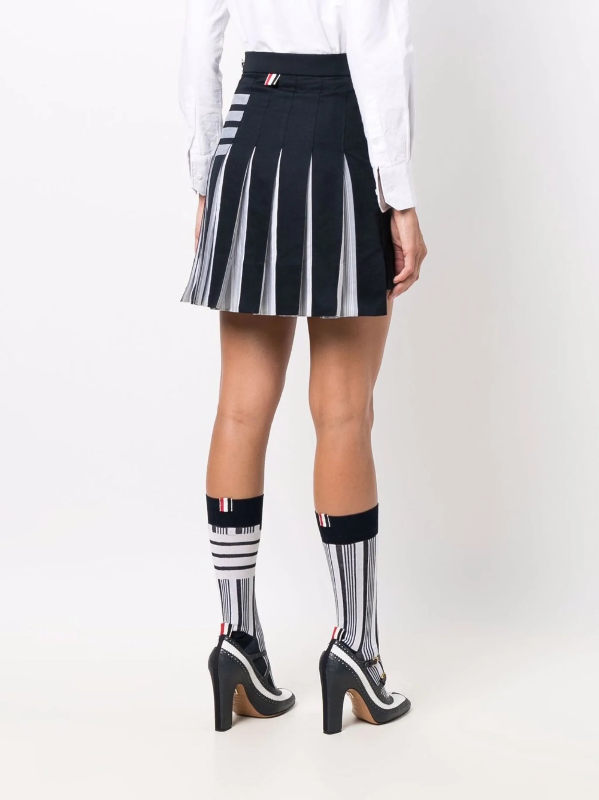 4-Bar pleated skirt