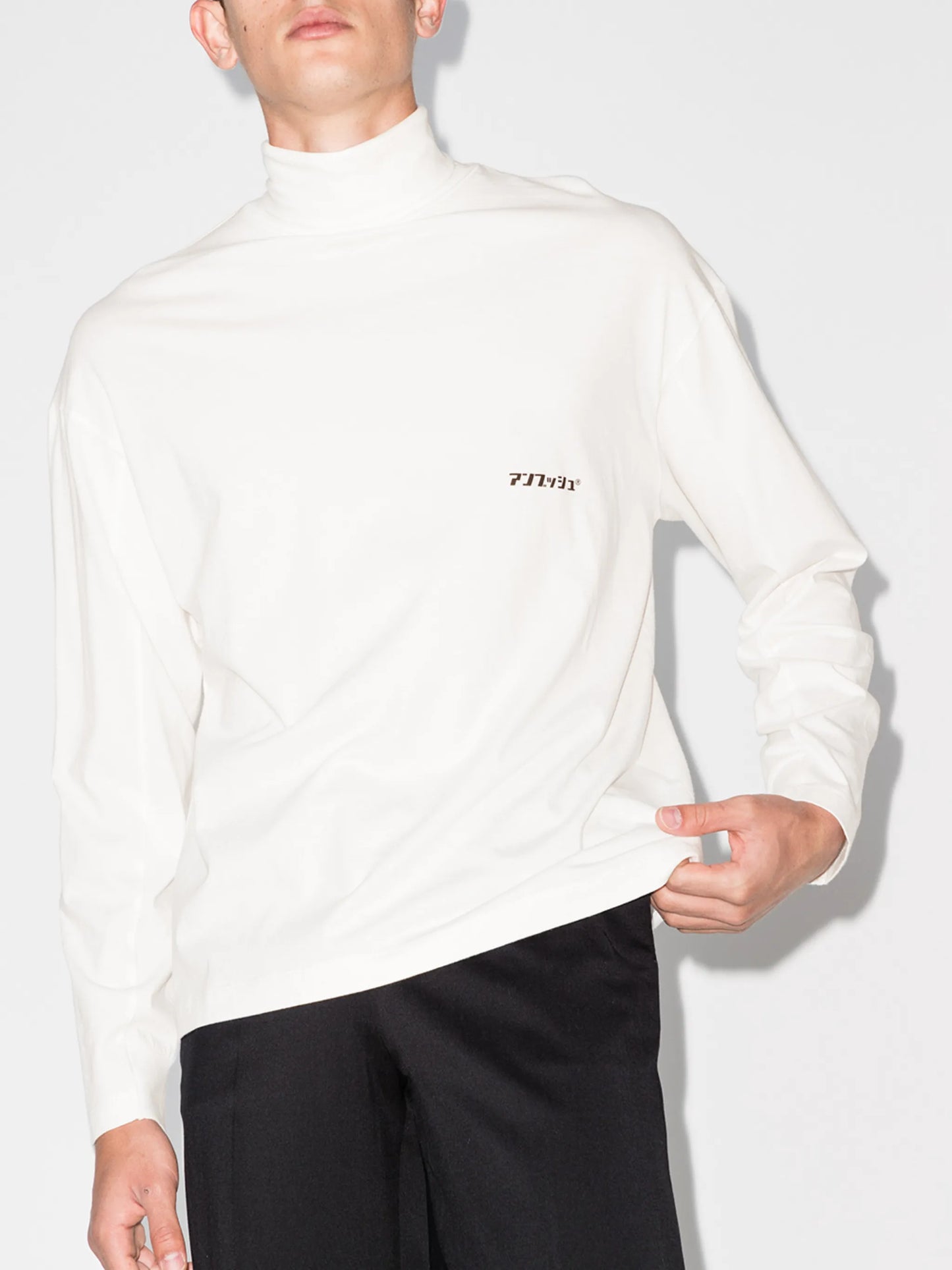 high neck long sleeve T-shirt