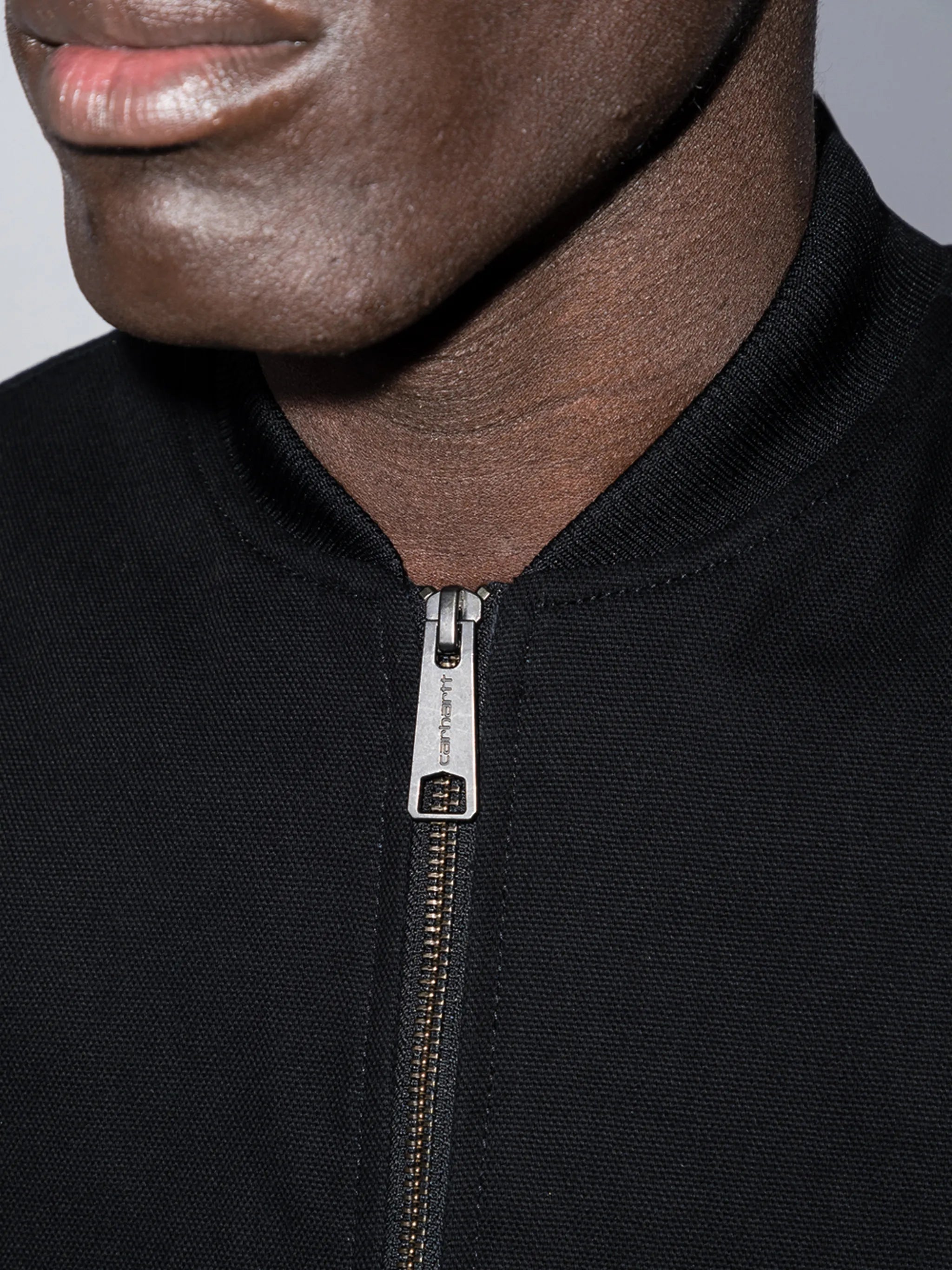 logo-patch zip-up gilet