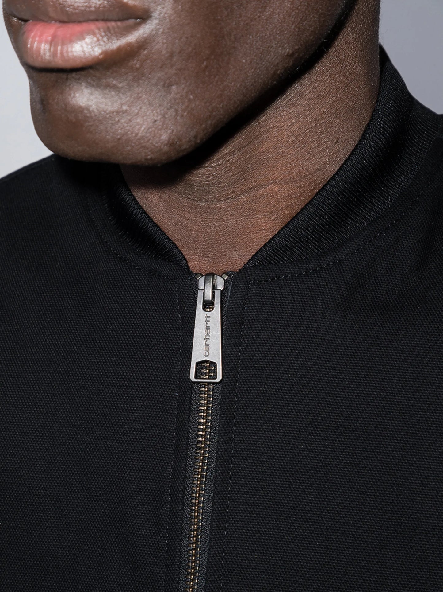 logo-patch zip-up gilet
