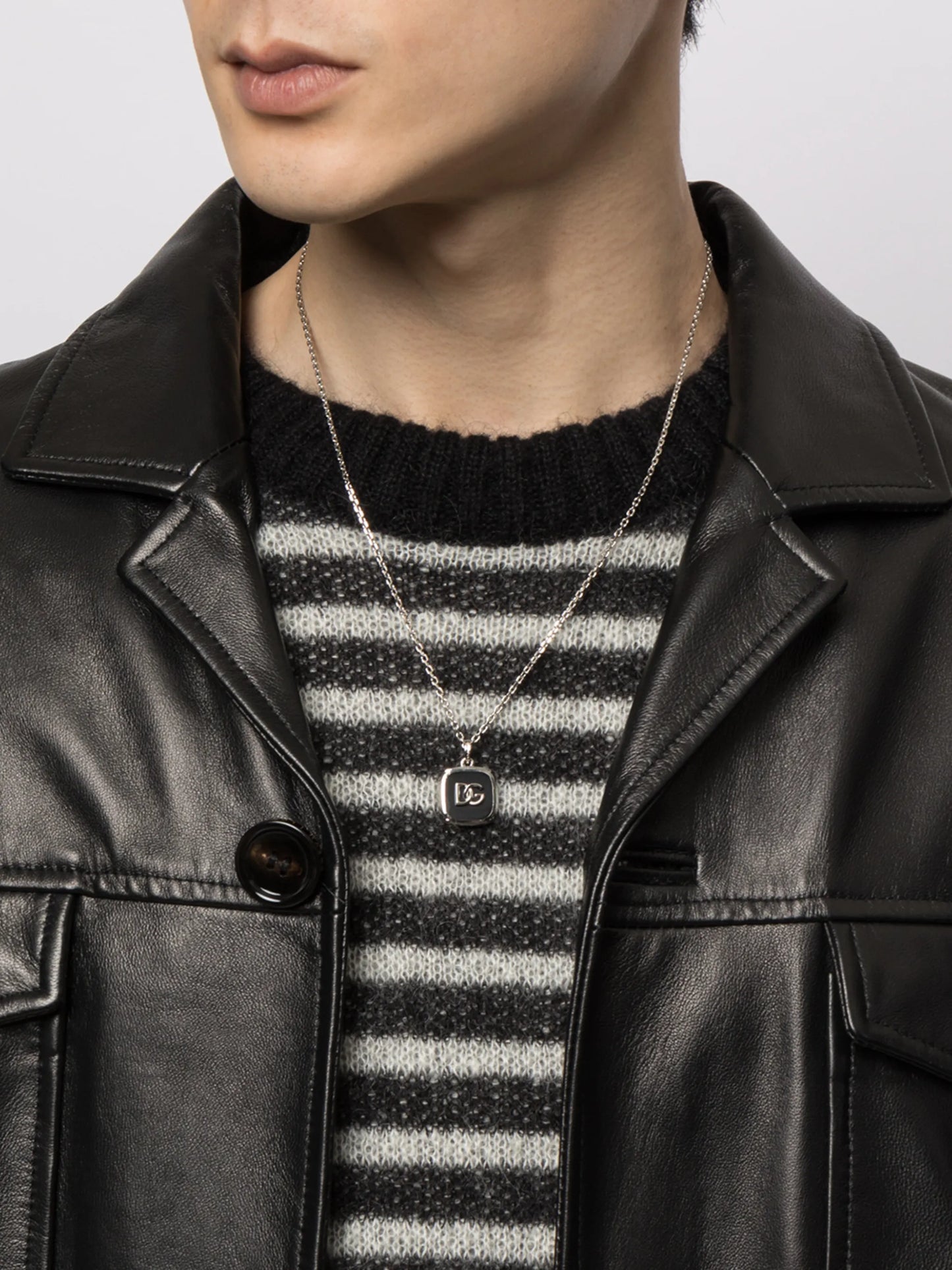 logo-plaque chain-link necklace