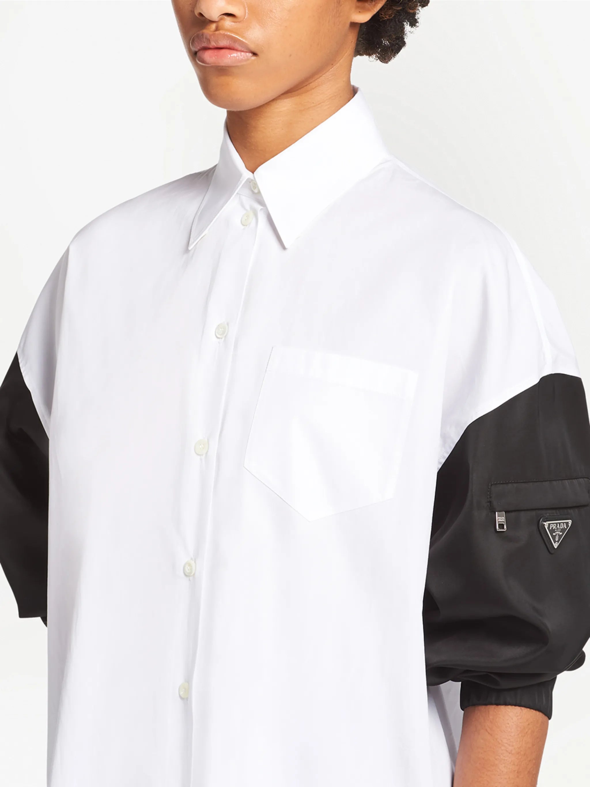 contrast-sleeve poplin shirt
