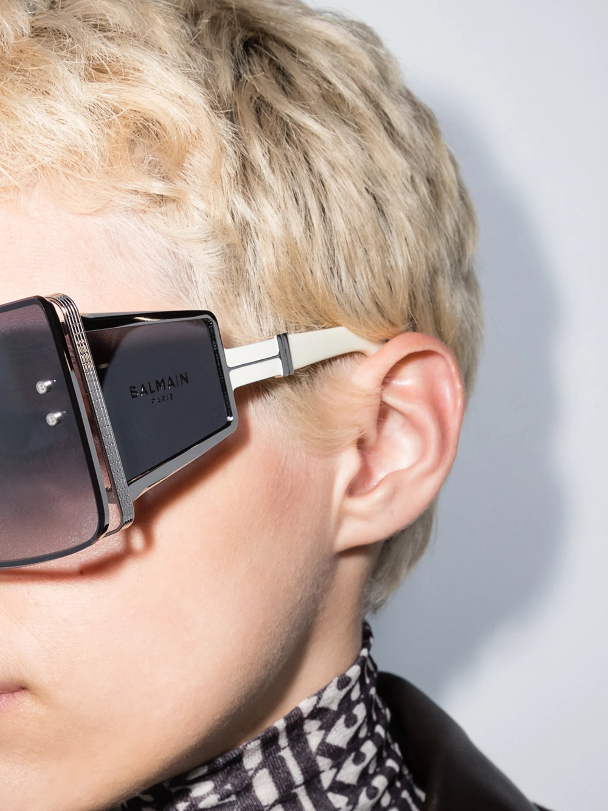 Wonder Boy shield-frame sunglasses