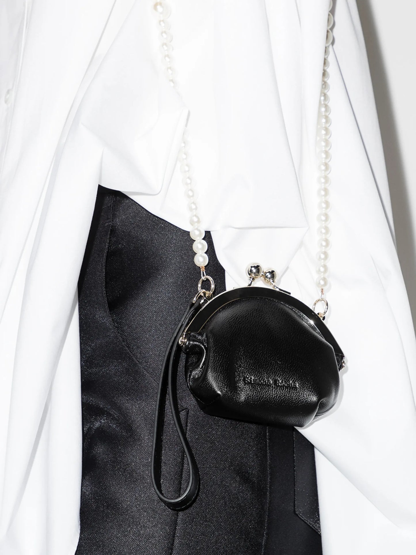pearl-strap leather coin purse