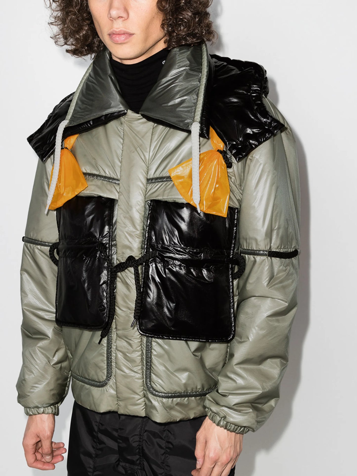 Pillow Rope hooded puffer jacket