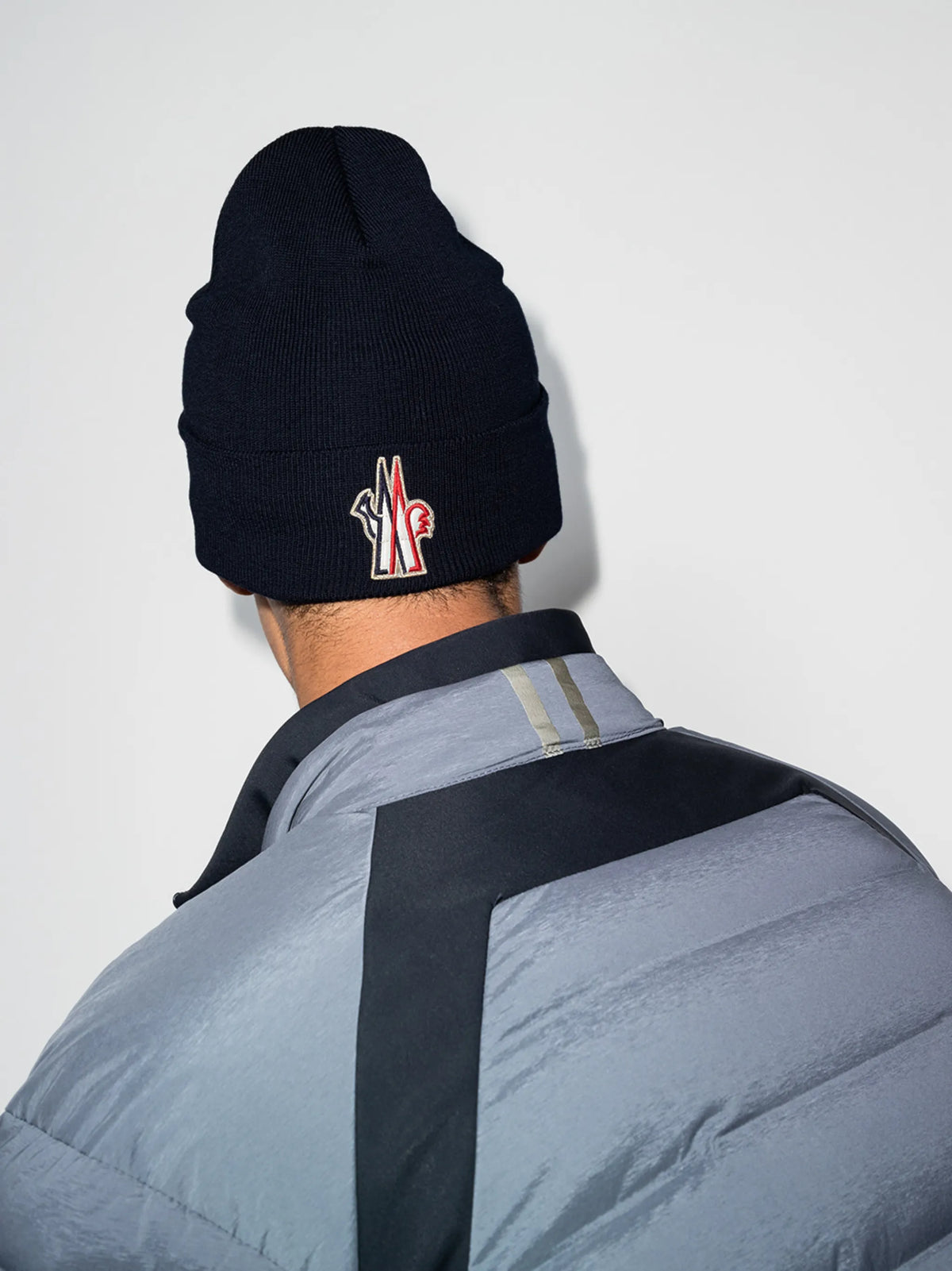 logo patch knitted beanie