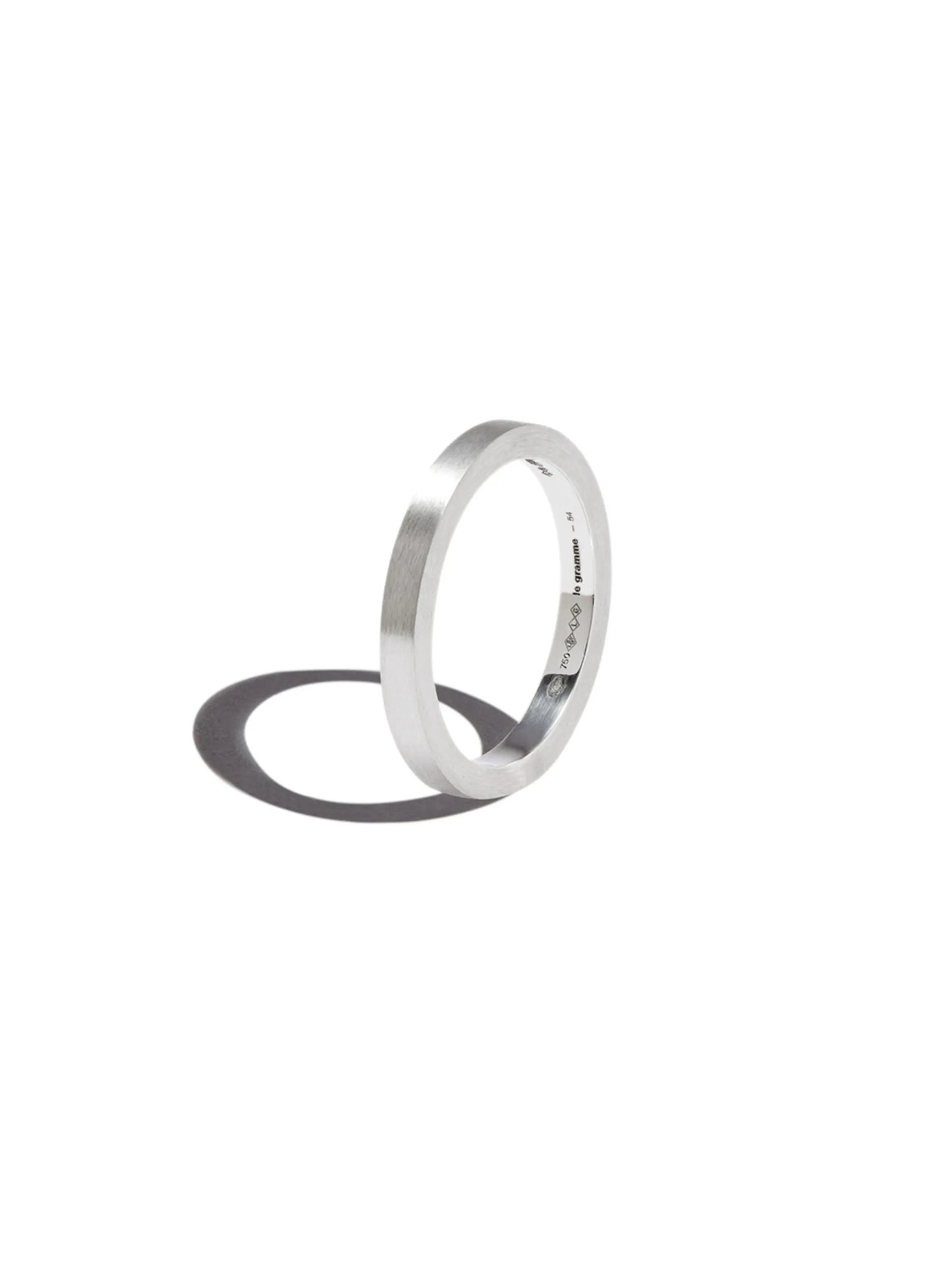 18kt white gold 5g ribbon brushed band ring