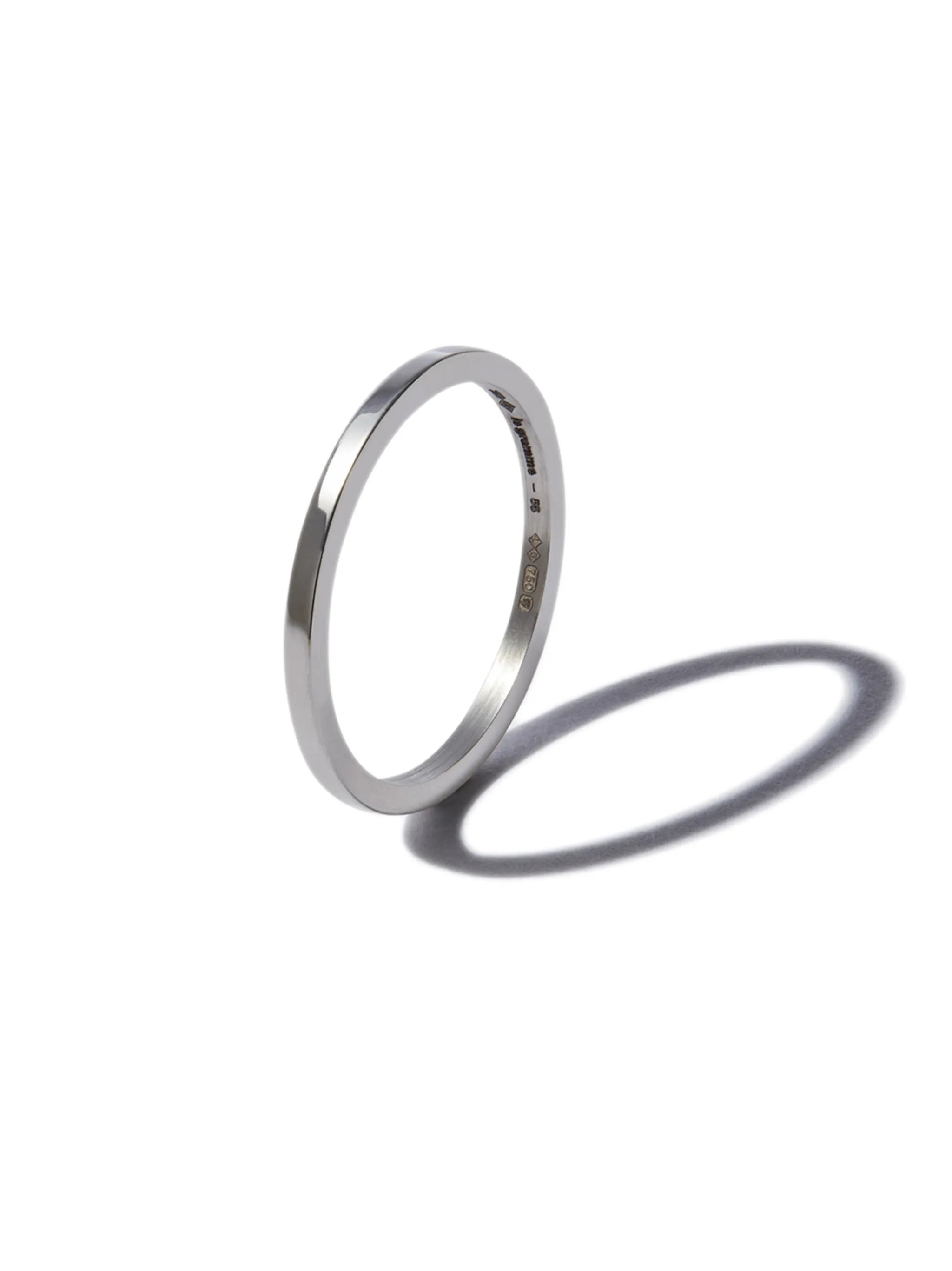 18kt white gold 2g ring