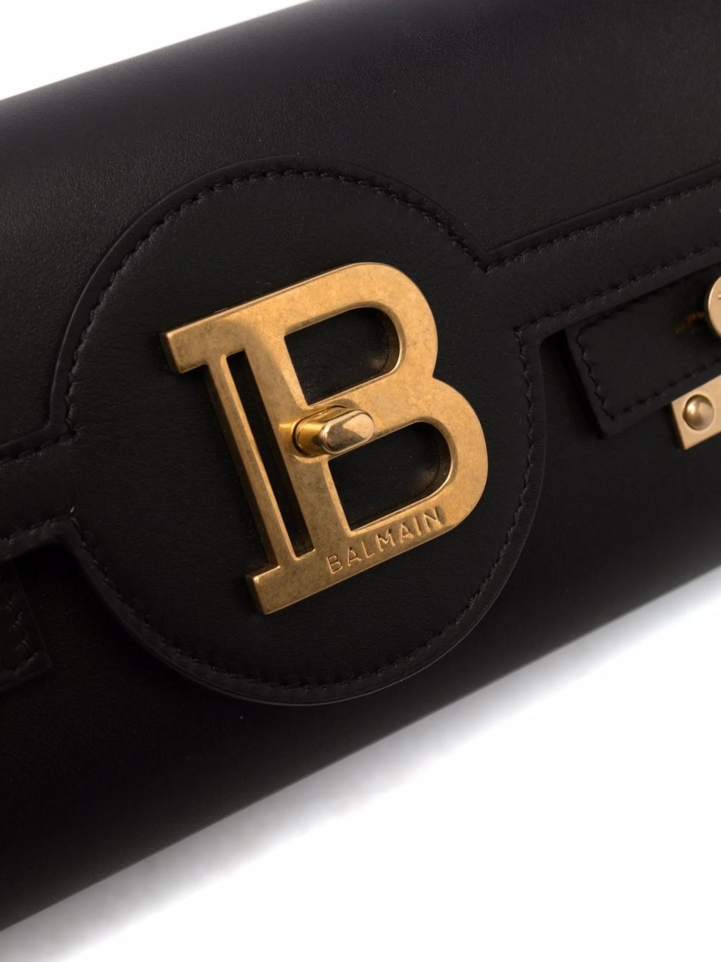logo-clasp leather clutch