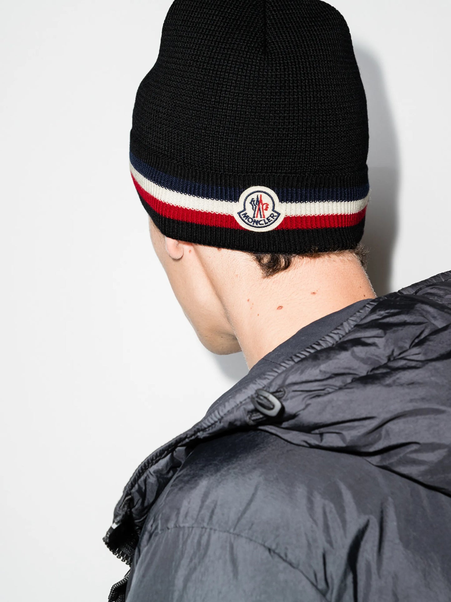 striped embroidered-logo beanie