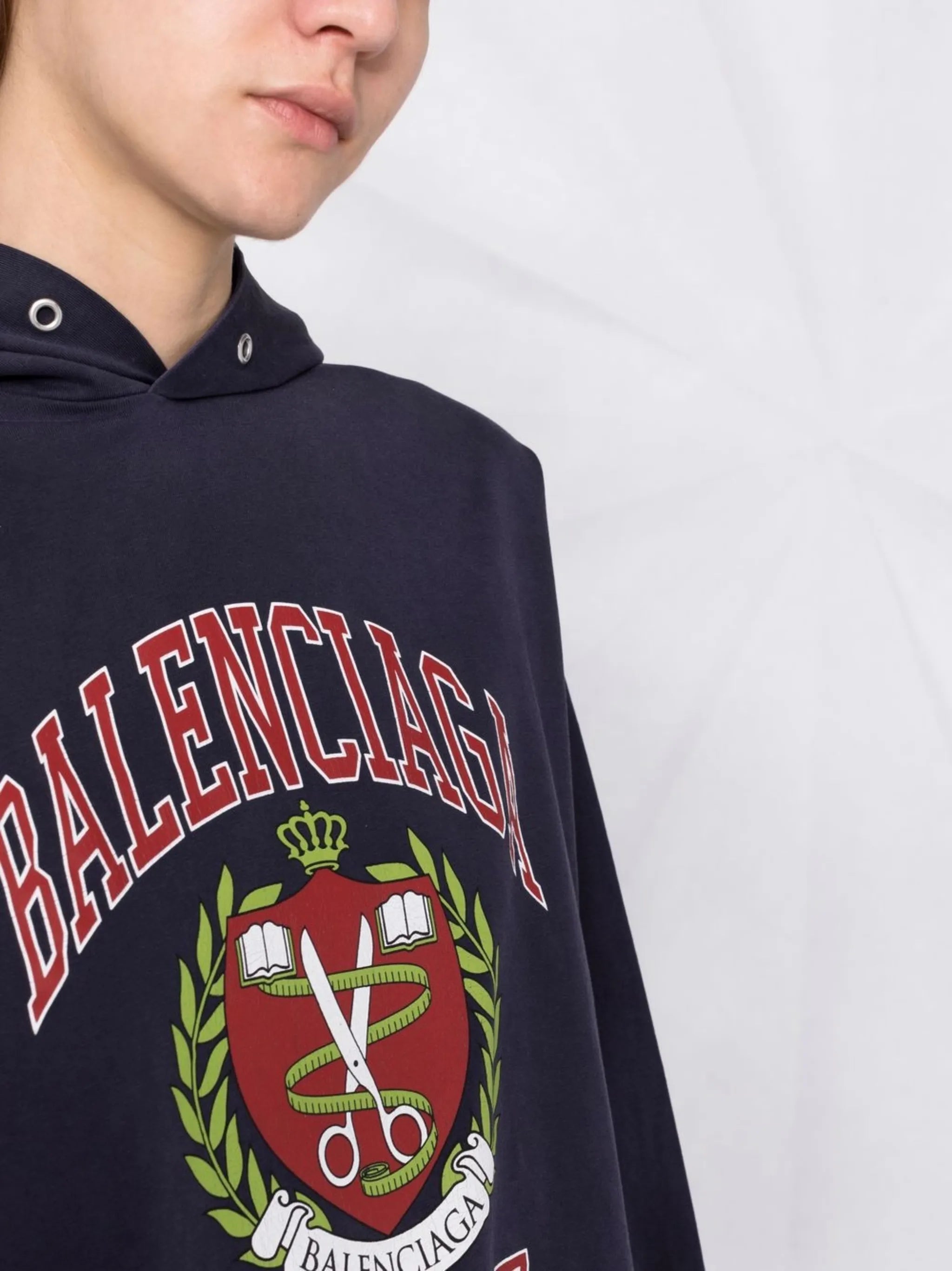 College crest-print hoodie