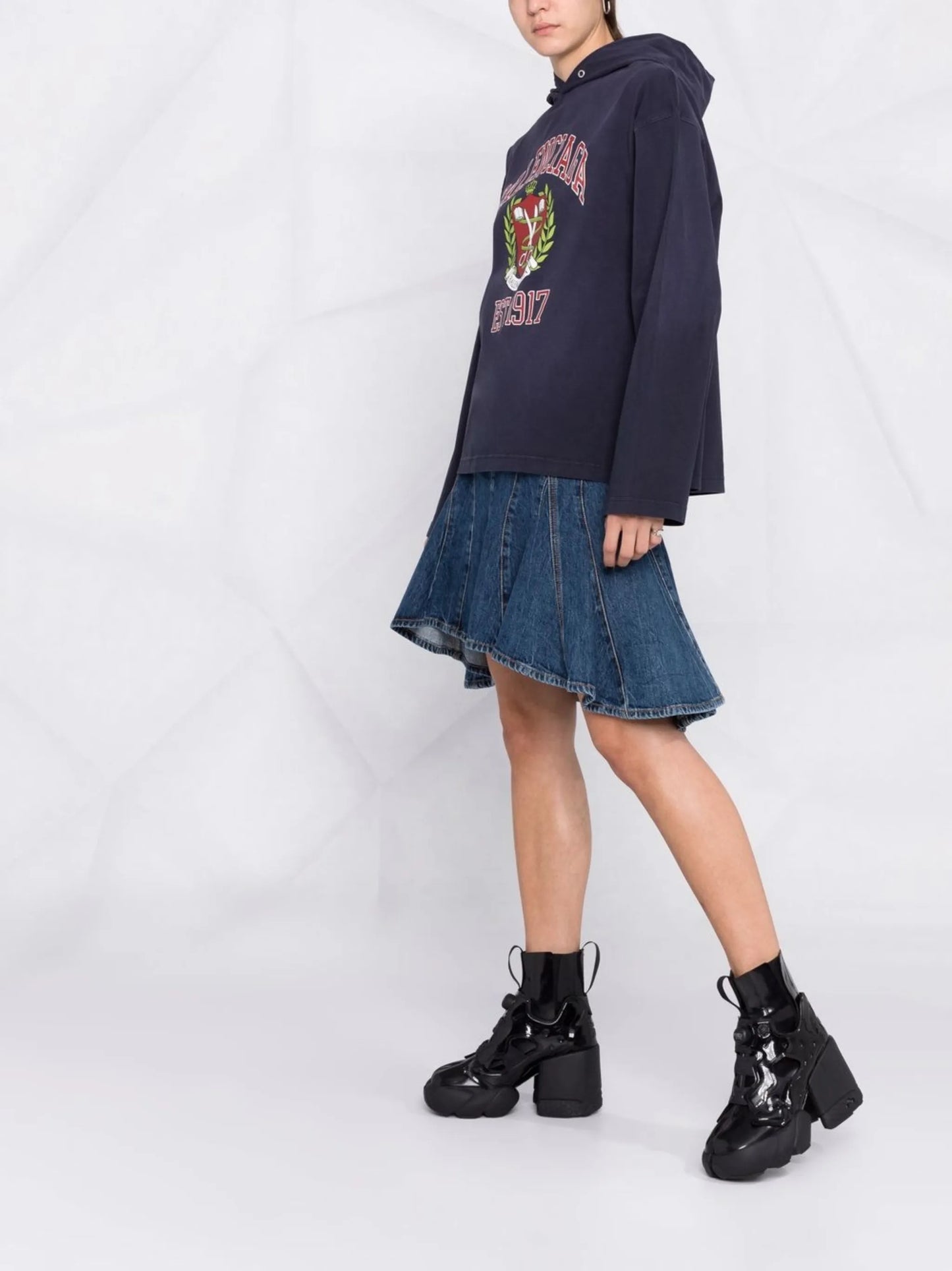 College crest-print hoodie