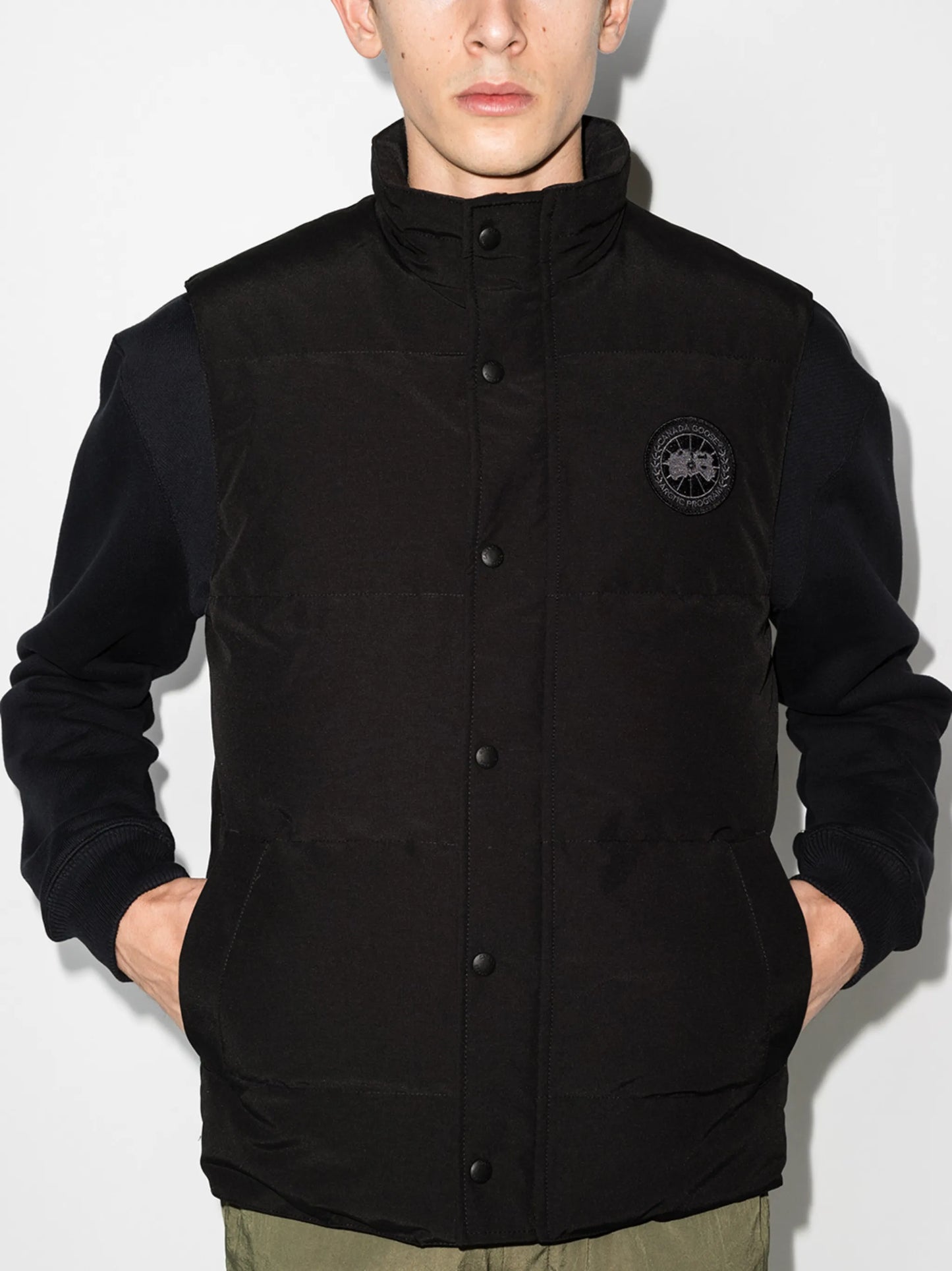 Garson logo-patch padded gilet