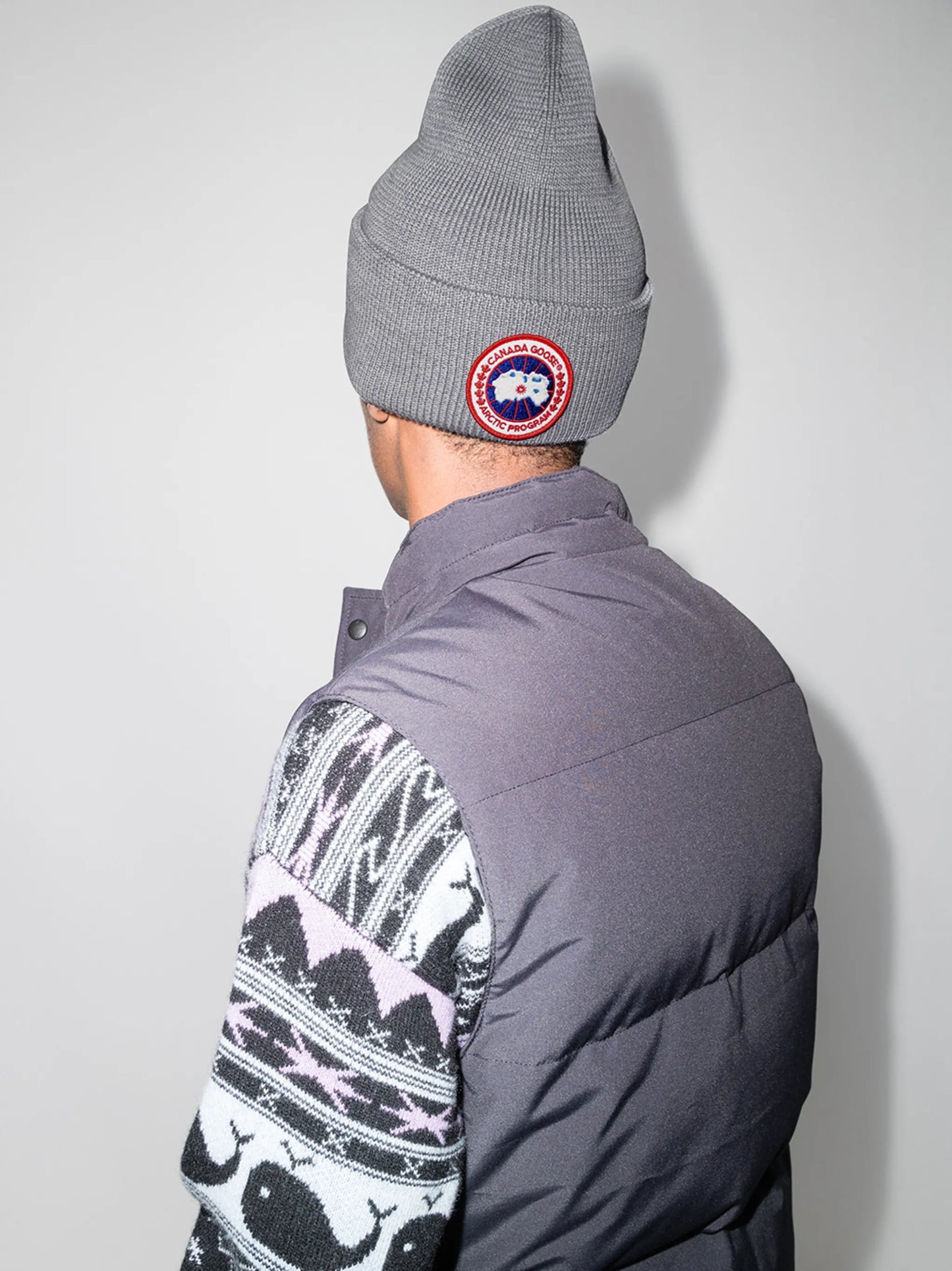 Arctic Disc ribbed-knit beanie