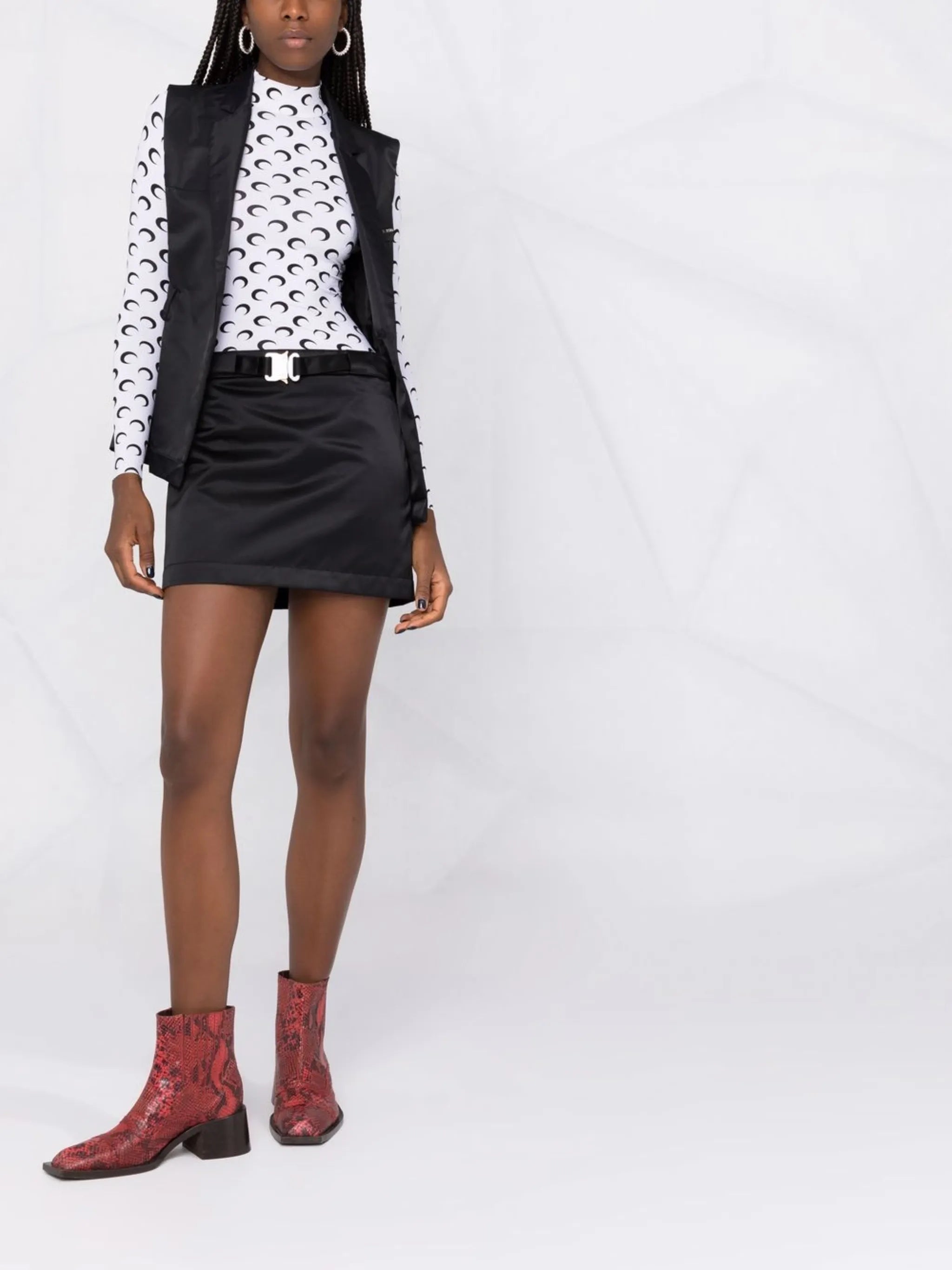 buckled mini skirt