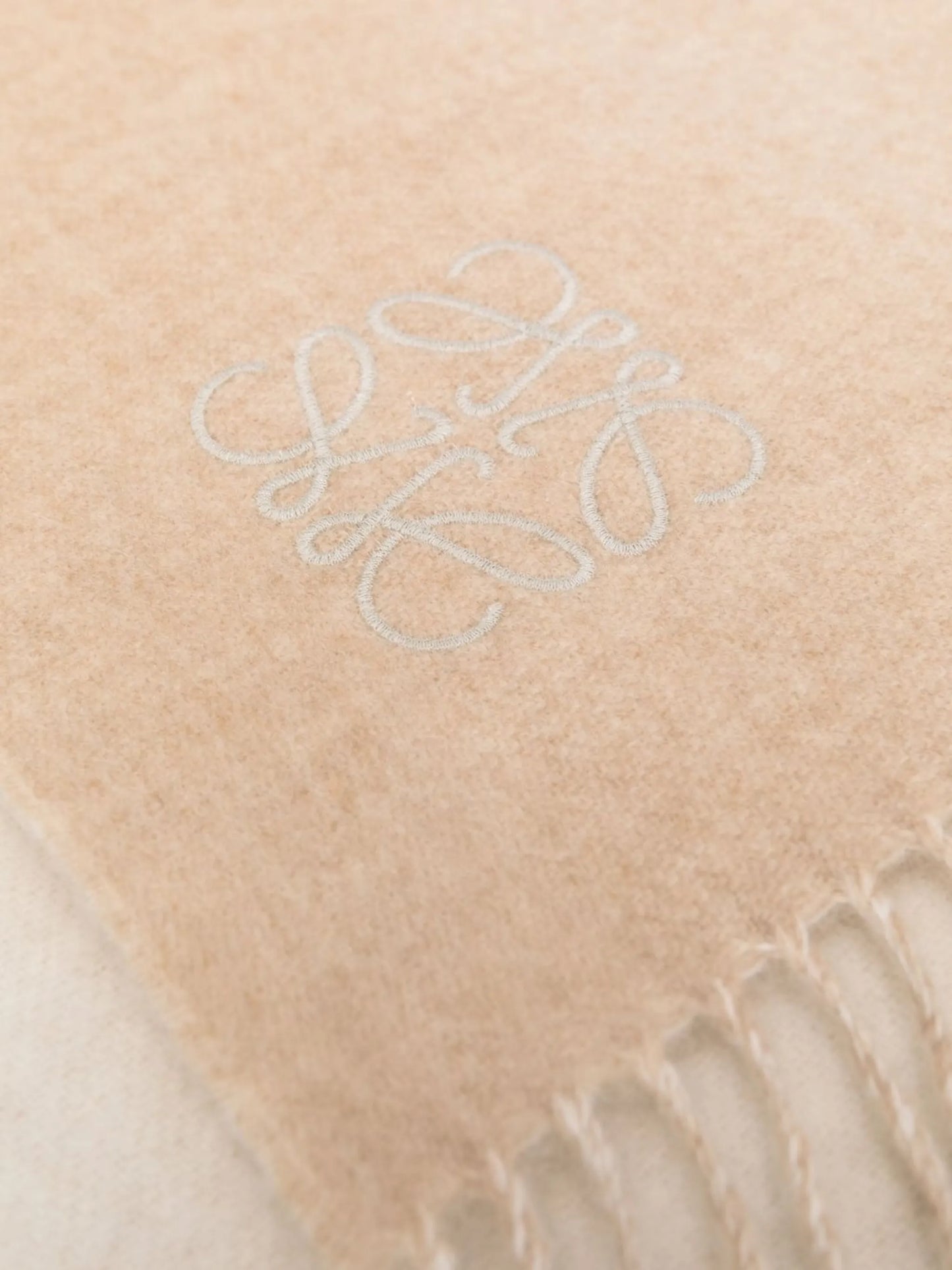 Anagram logo-embroidered scarf