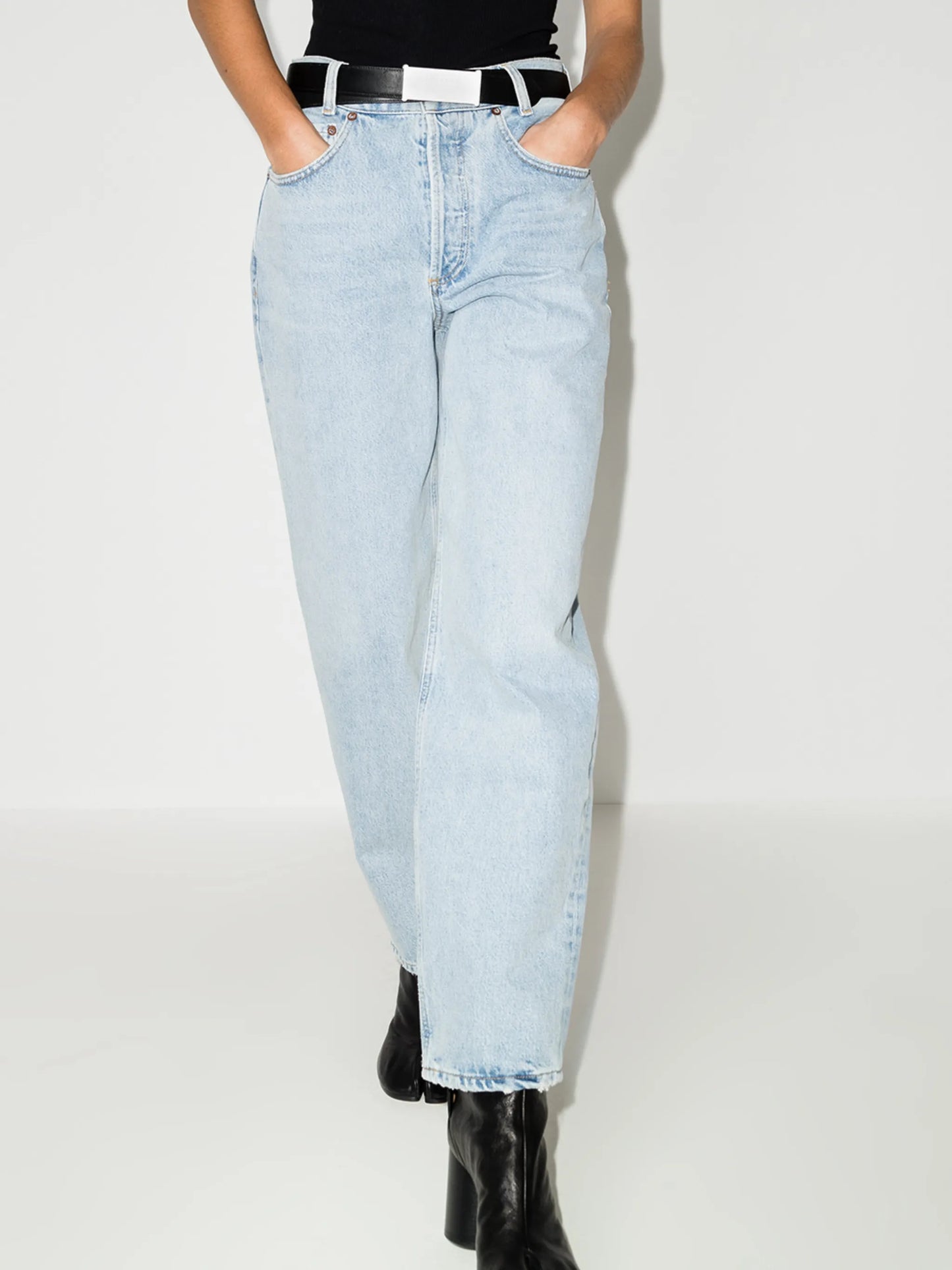 tapered high-waisted jeans
