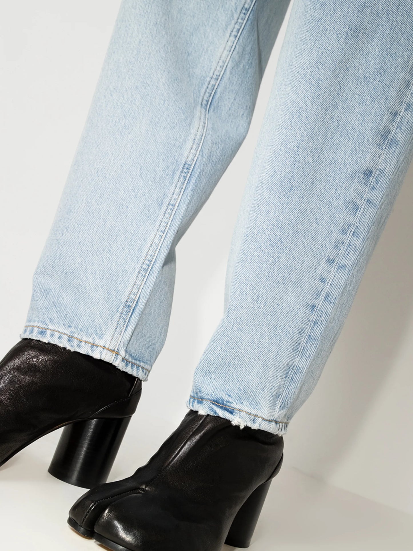 tapered high-waisted jeans