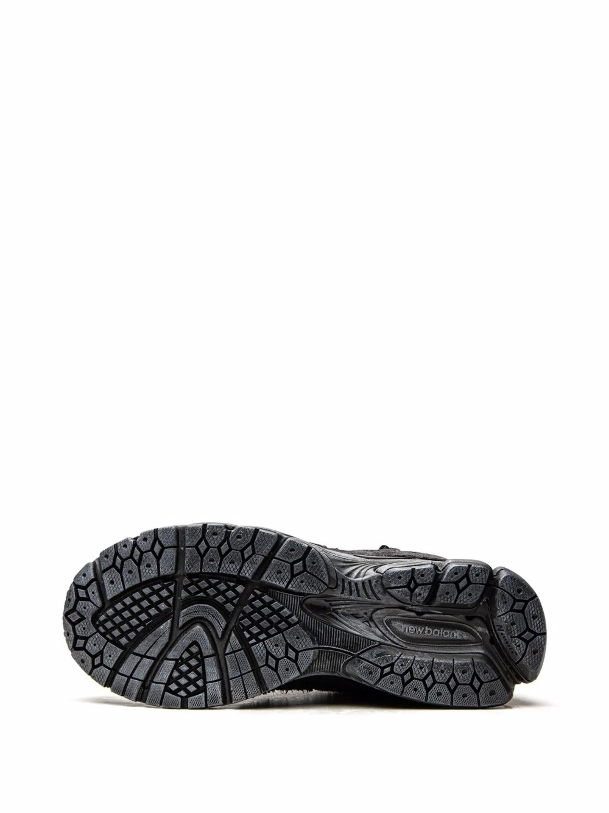 2002R distressed-effect sneakers