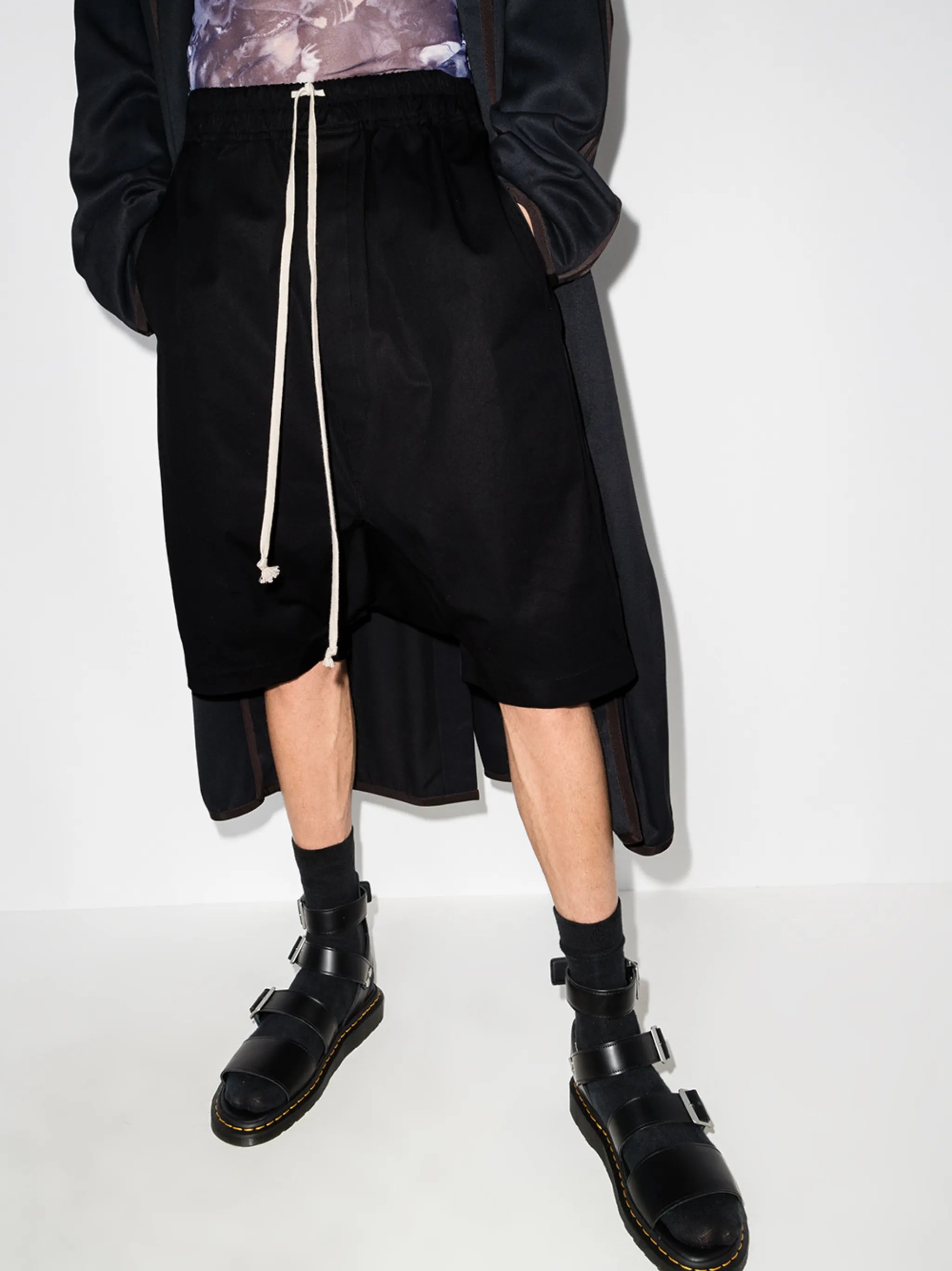 Pod drop-crotch track shorts