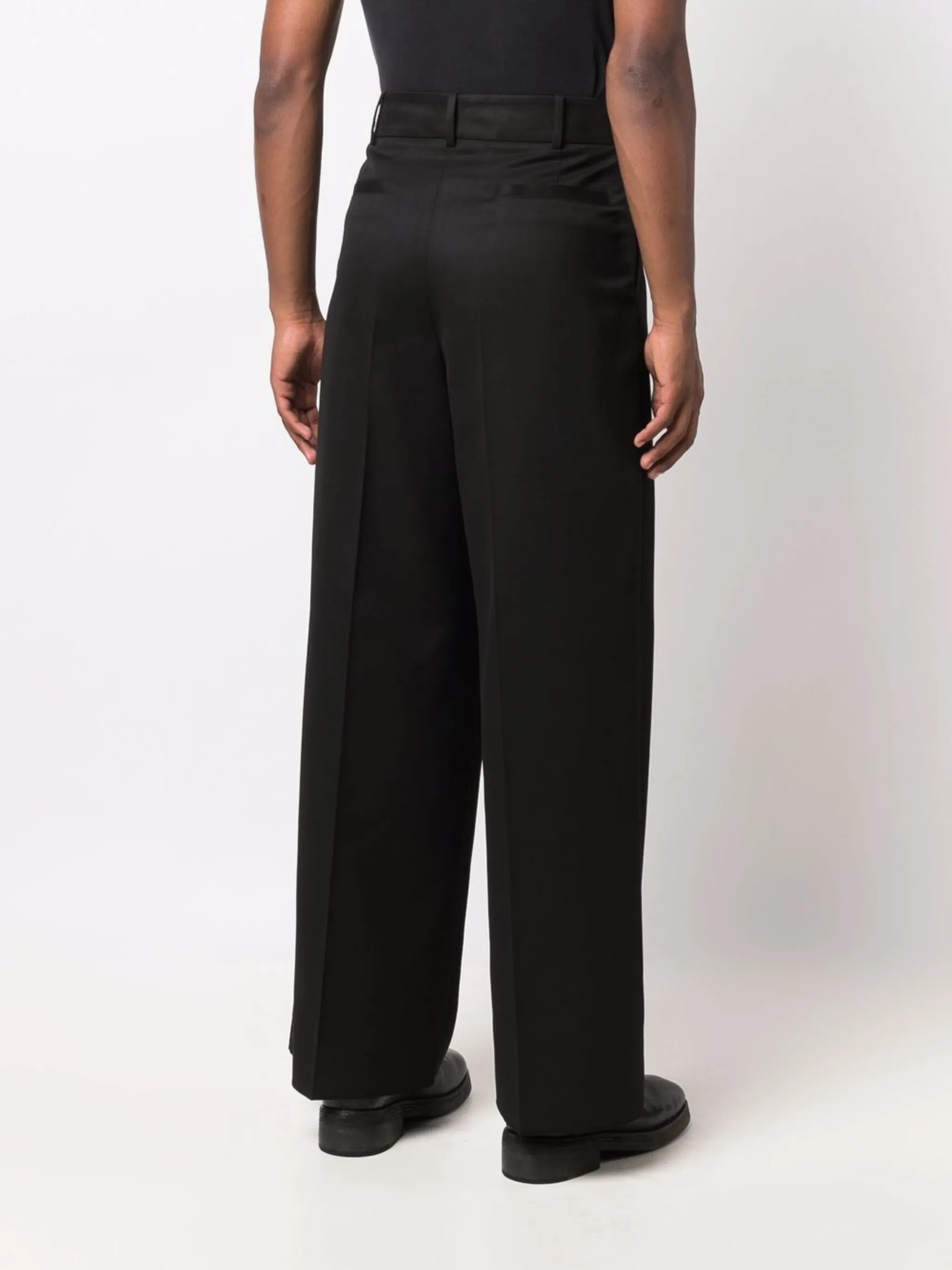 wide-leg tailored trousers