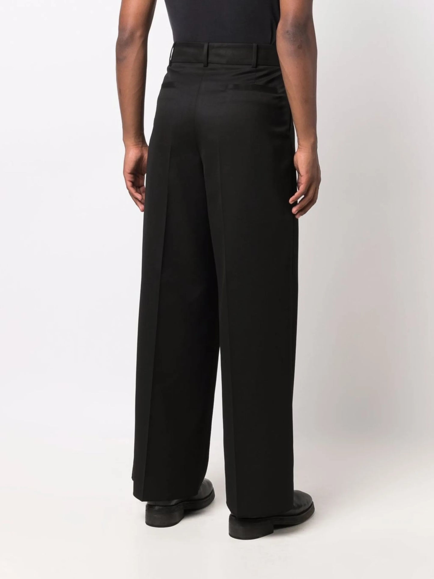 wide-leg tailored trousers