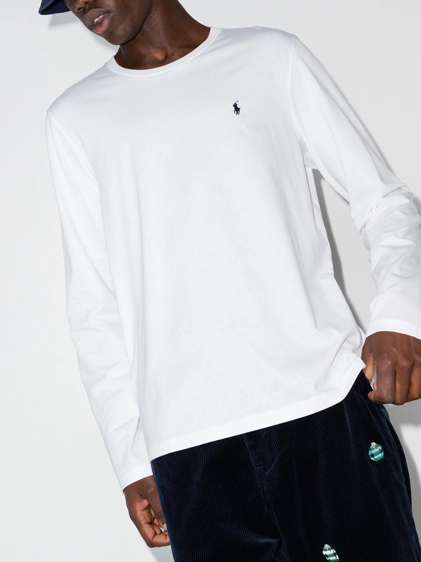 logo-embroidered T-shirt