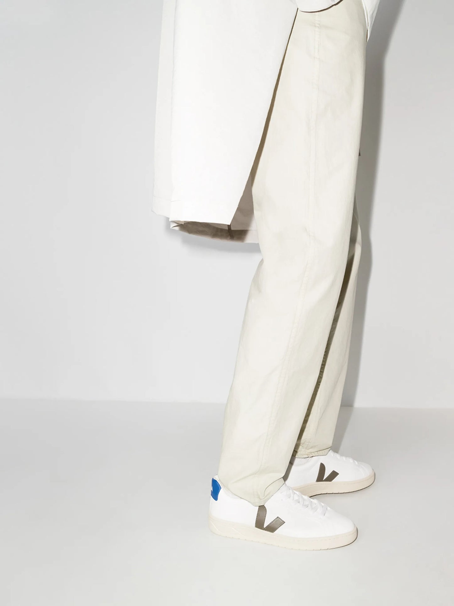 V-12 low-top sneakers