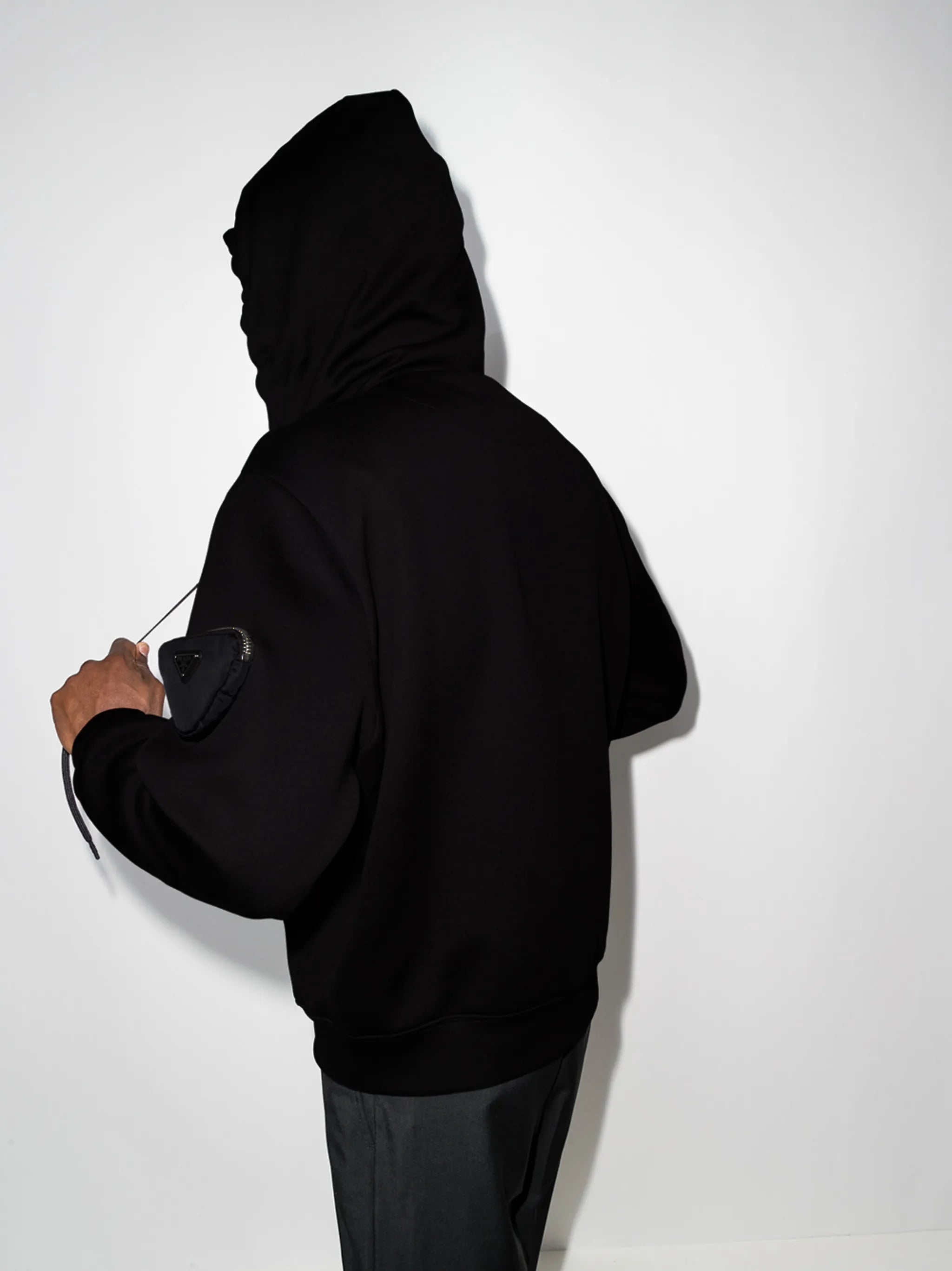 triangle-pouch drawstring hoodie