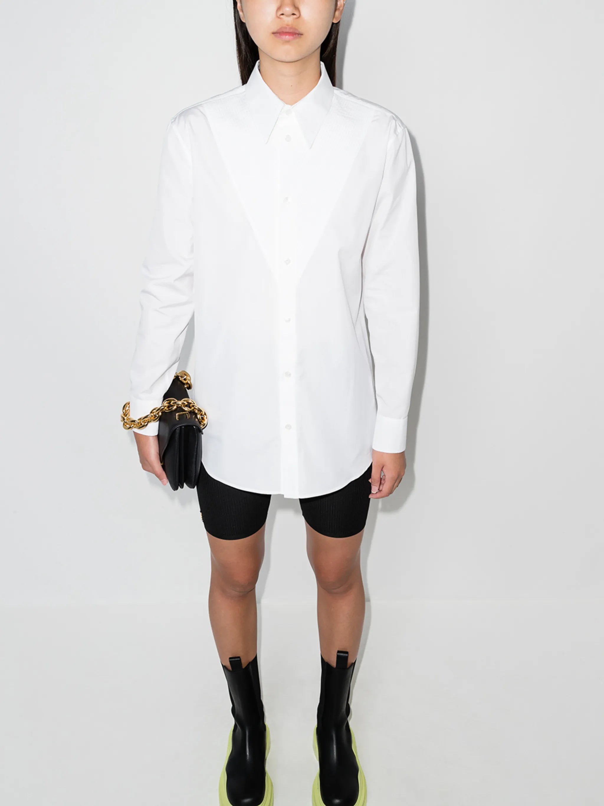 V-detail poplin shirt