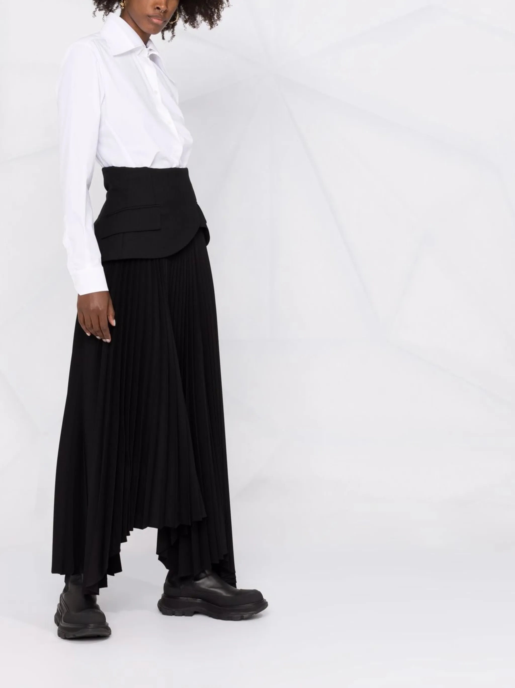 oversized pointed-collar button-front shirt
