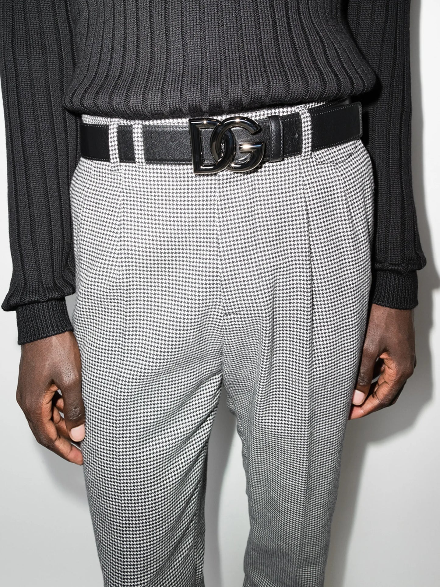 DG logo buckle belt
