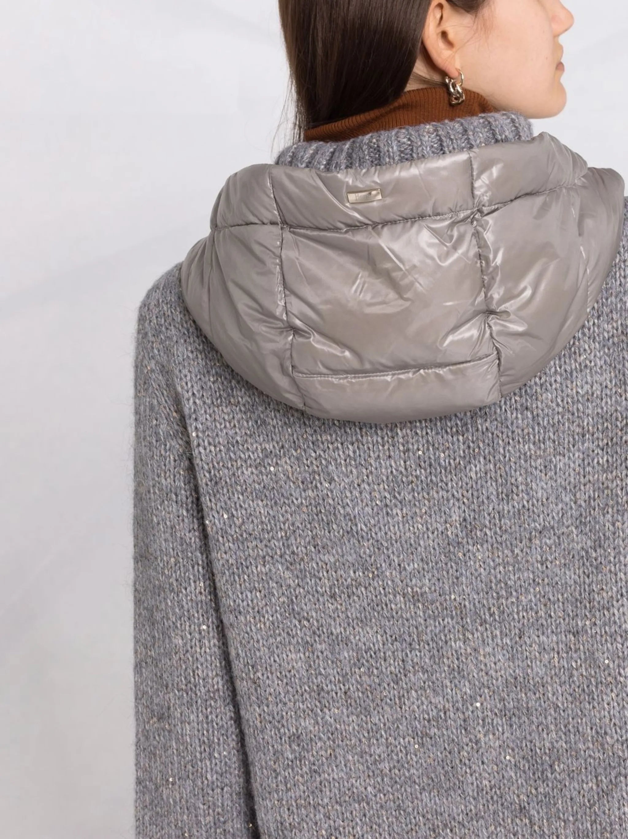 contrast-panel hooded down coat