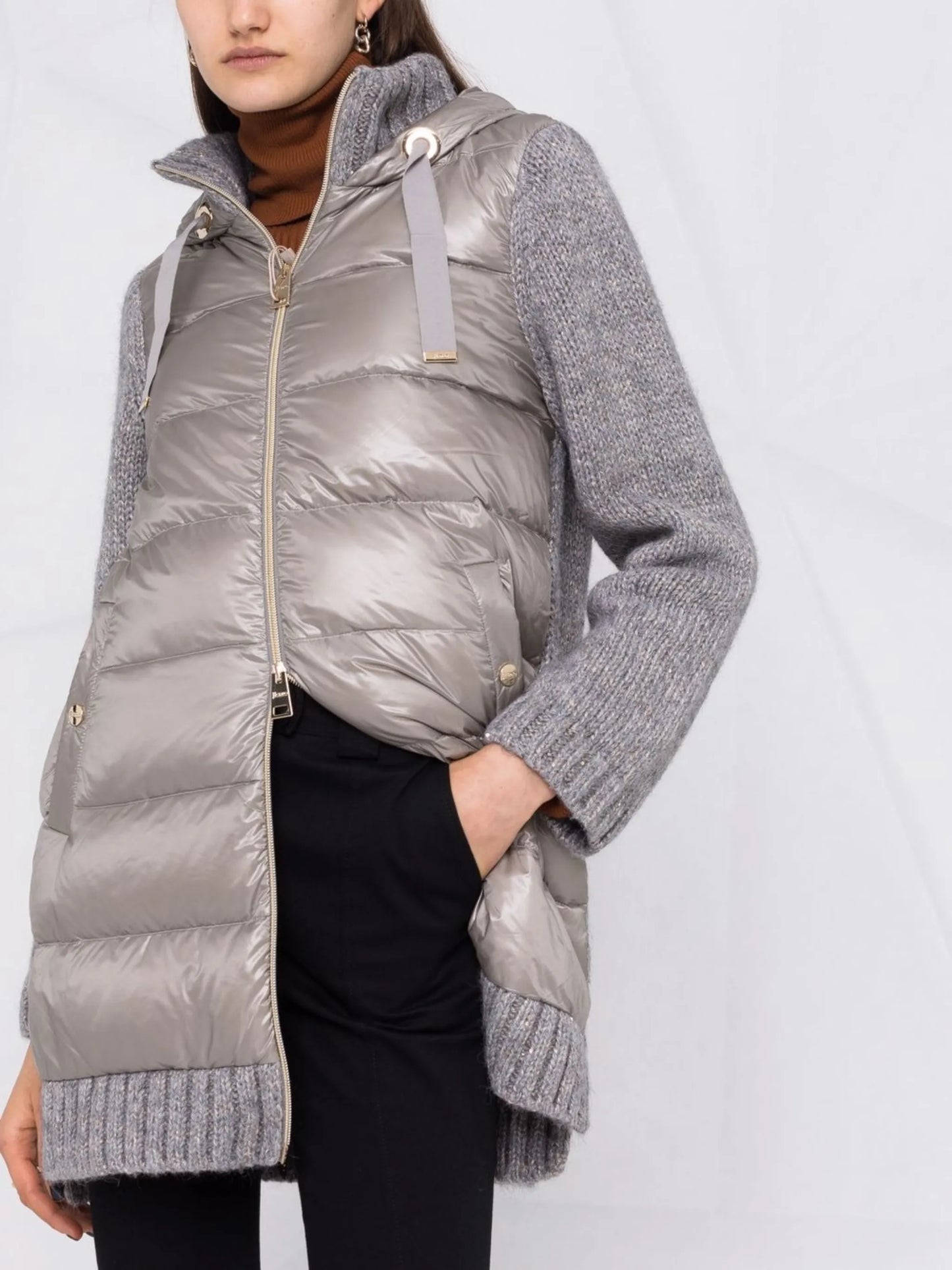 contrast-panel hooded down coat